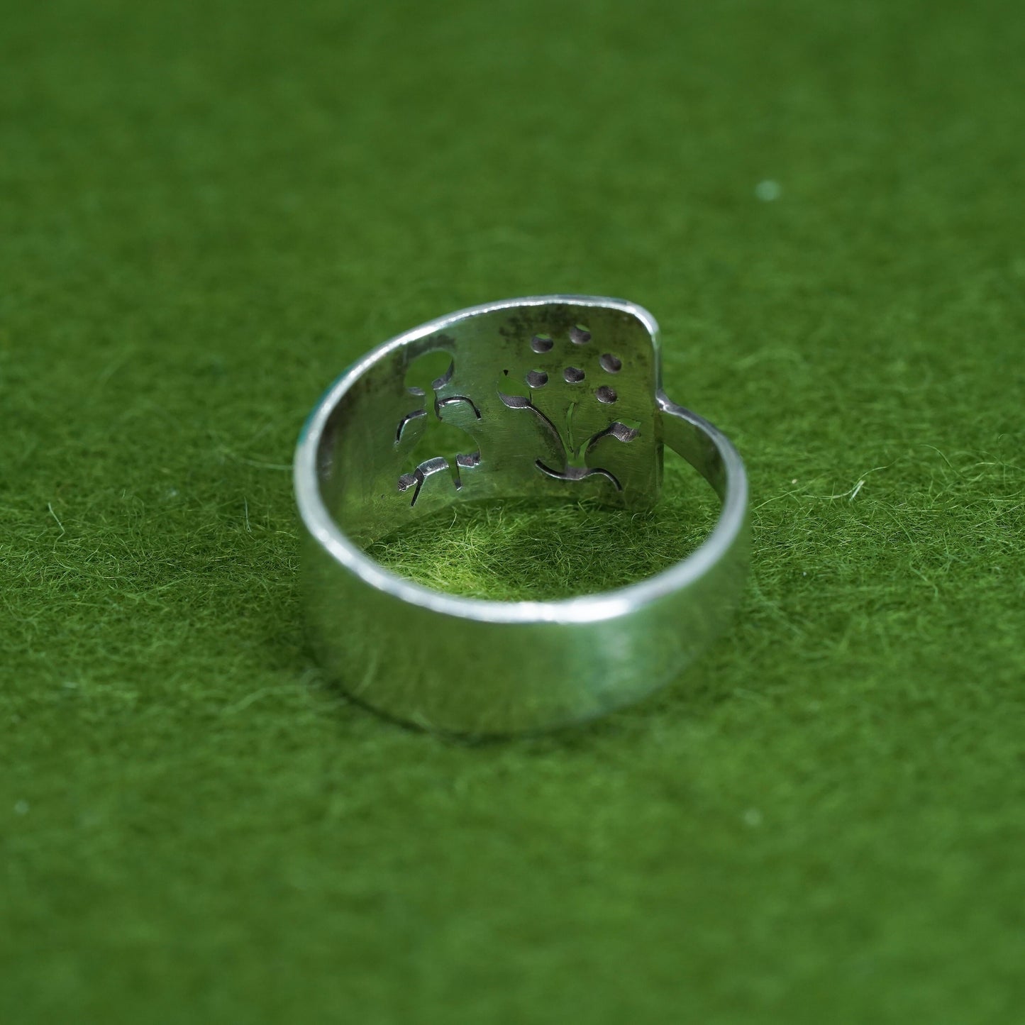 Size 6, sterling silver handmade ring, 800 band with flower and girl cut out