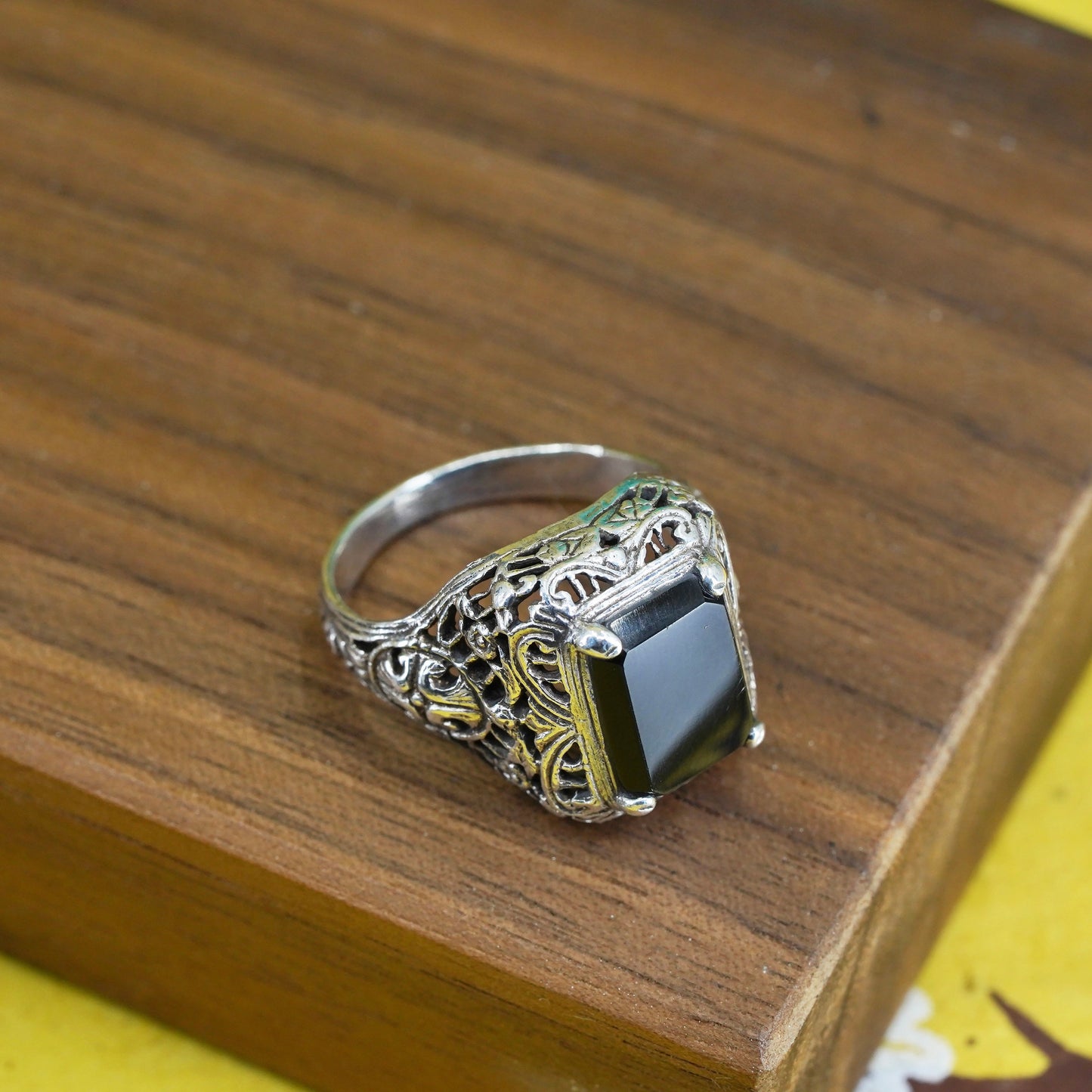 Size 6.5, vintage Sterling 925 silver handmade filigree statement ring w/ onyx