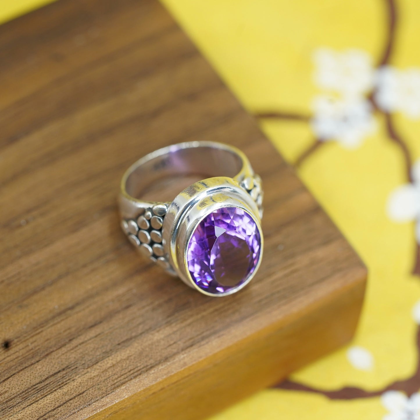 Size 7.5, vintage Sterling 925 silver handmade ring with amethyst bead textures
