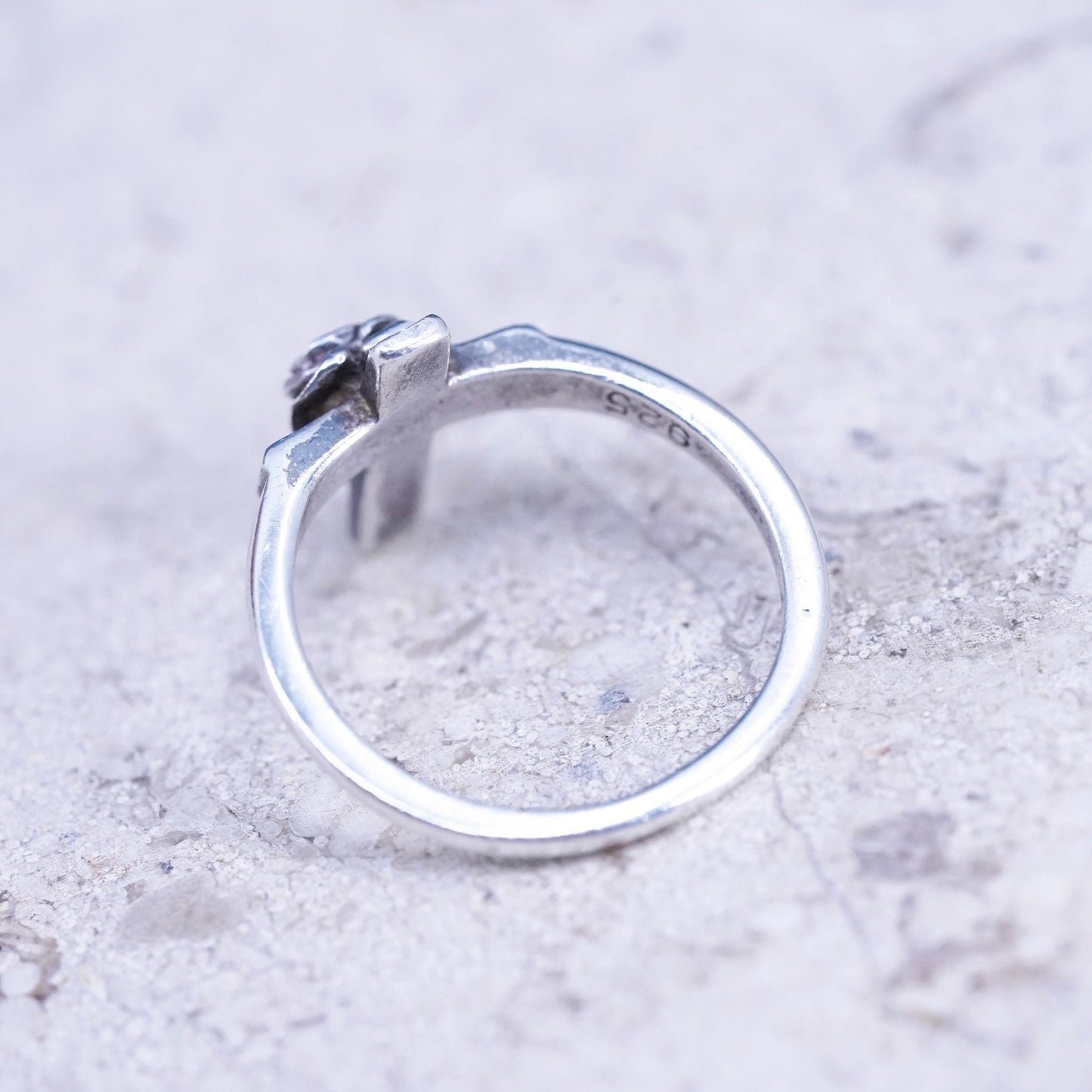 Size 3.5, vintage sterling silver handmade ring, 925 flower cross band
