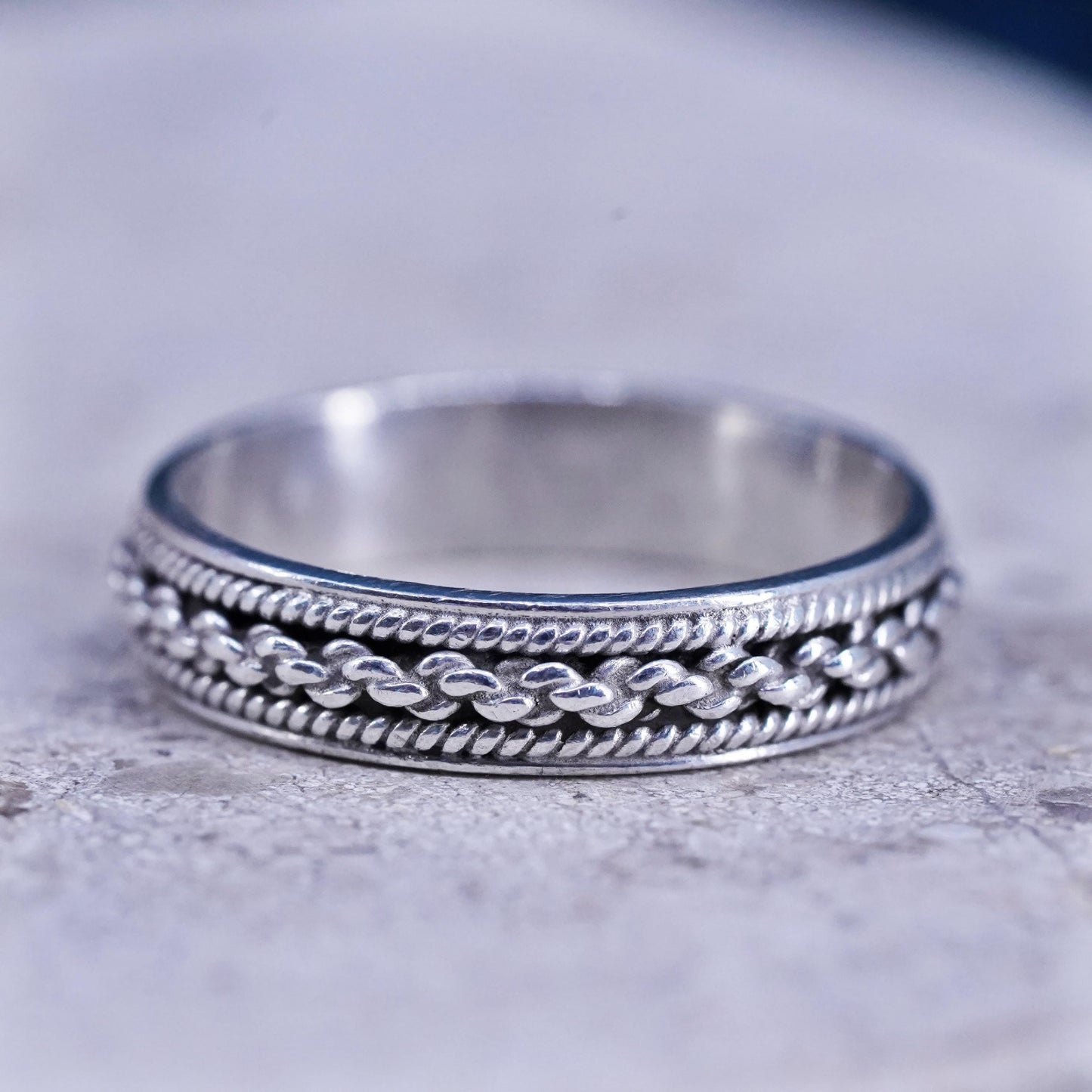 Size 7.5, vintage Sterling silver handmade ring, 925 cable band