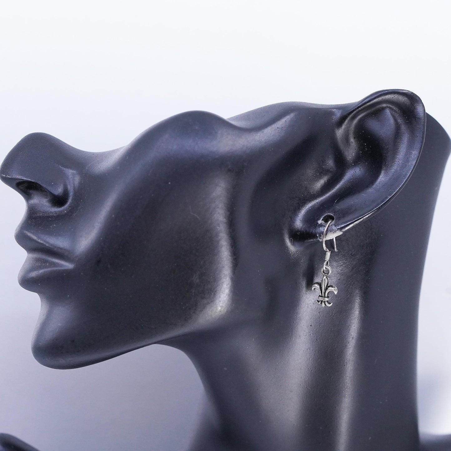 VTG Sterling Silver Fleur de Lis Earrings, French Lily Drops, Heraldic Jewelry