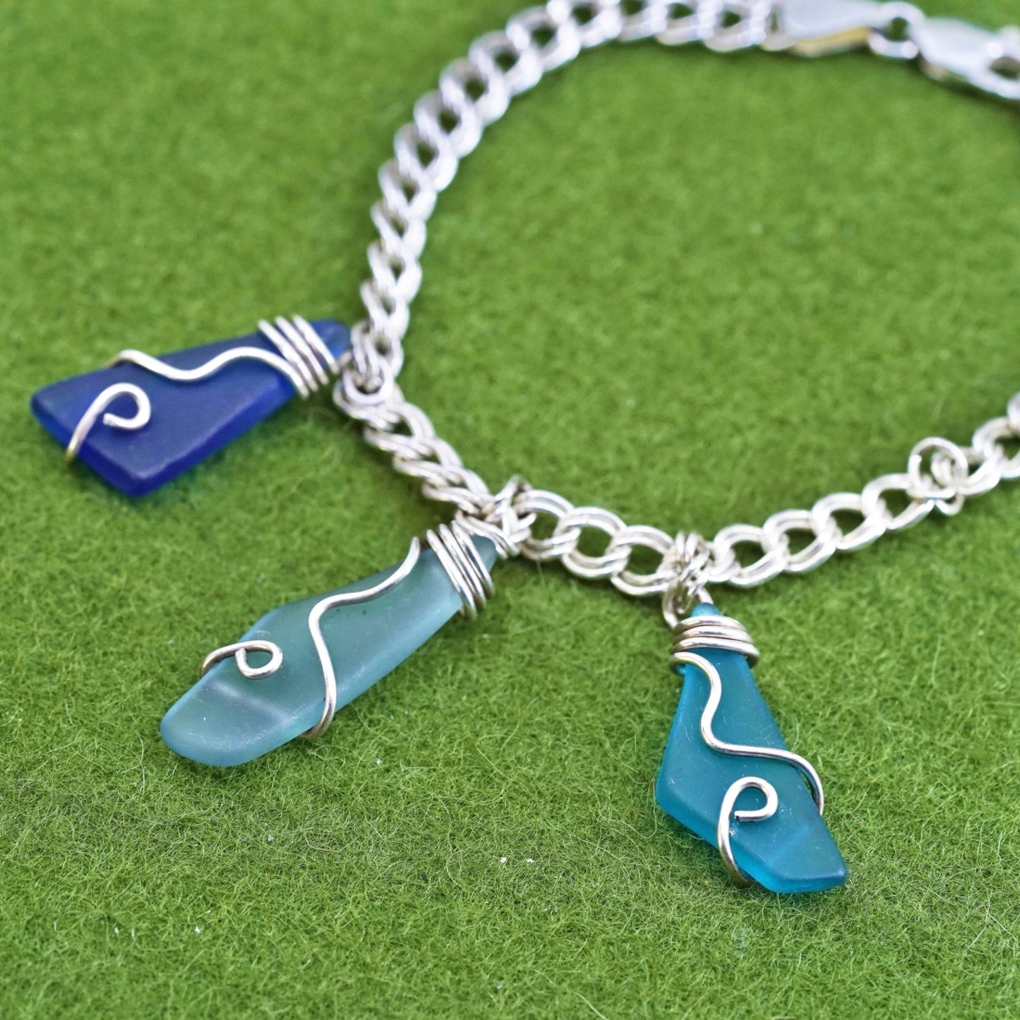 6.75”, Vintage sterling 925 silver double curb bracelet sea washed glass charms