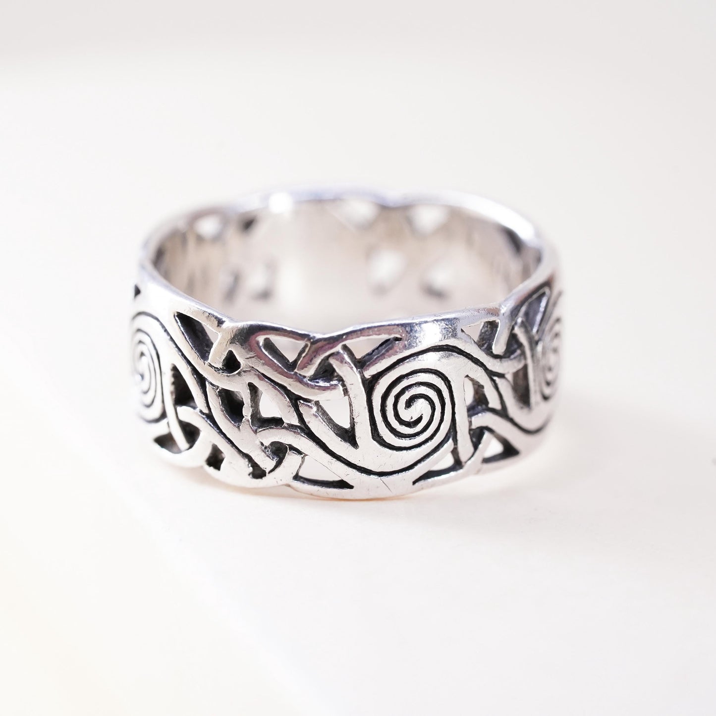 Size 7, Vintage sterling silver handmade knotted spiral ring, 925 wide band