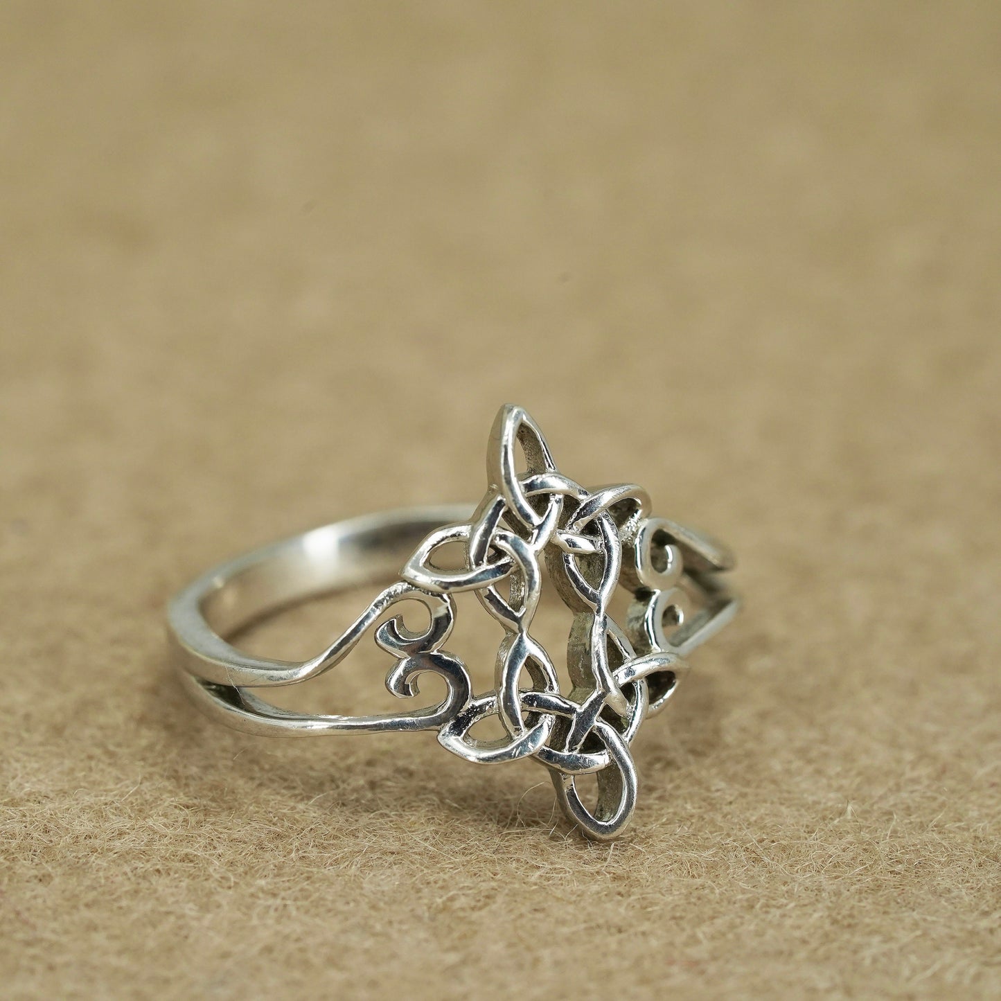 Size 9, vintage Sterling 925 silver handmade filigree ring
