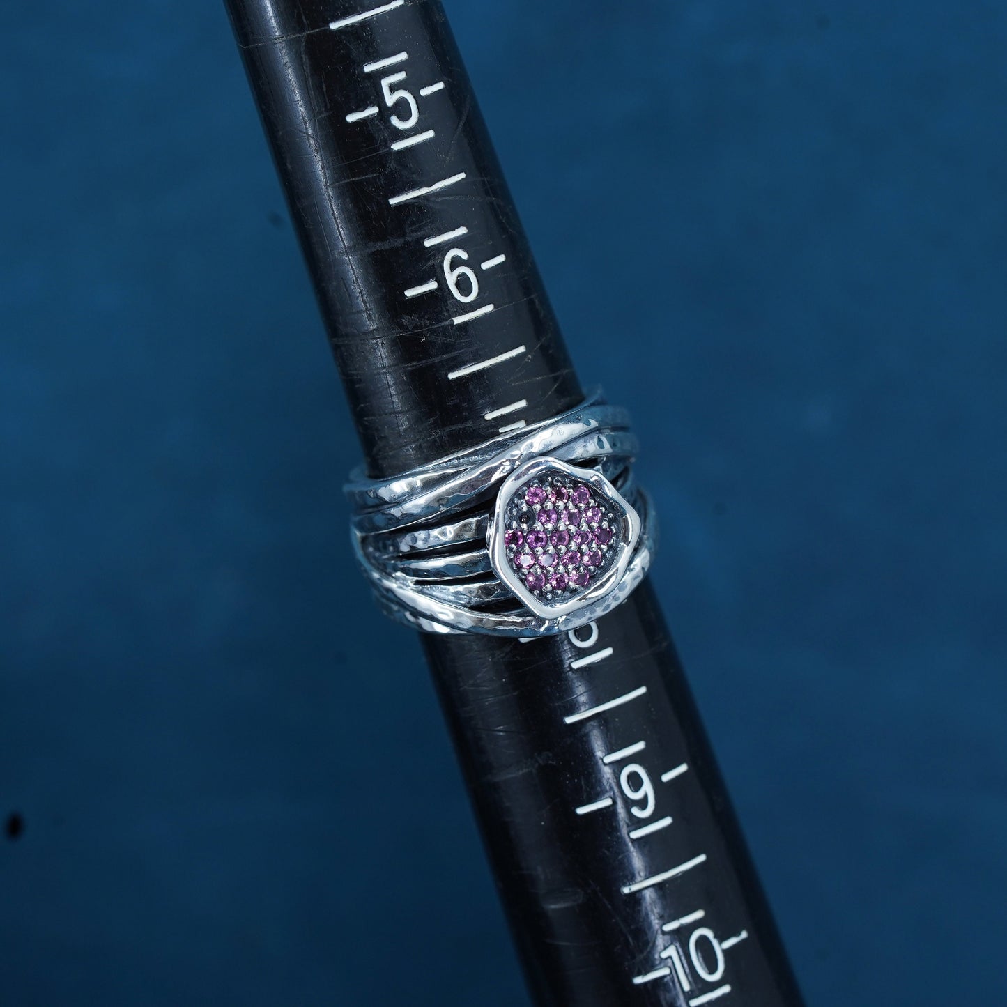 Size 7, Israel PZ sterling silver entwined band ring with cluster pink crystal
