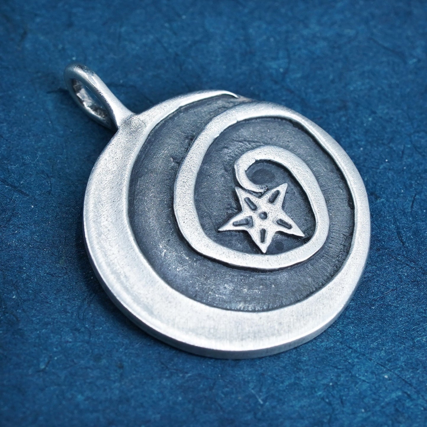 Vintage Sterling silver 925 circle moon star pendant embossed “reach for moon