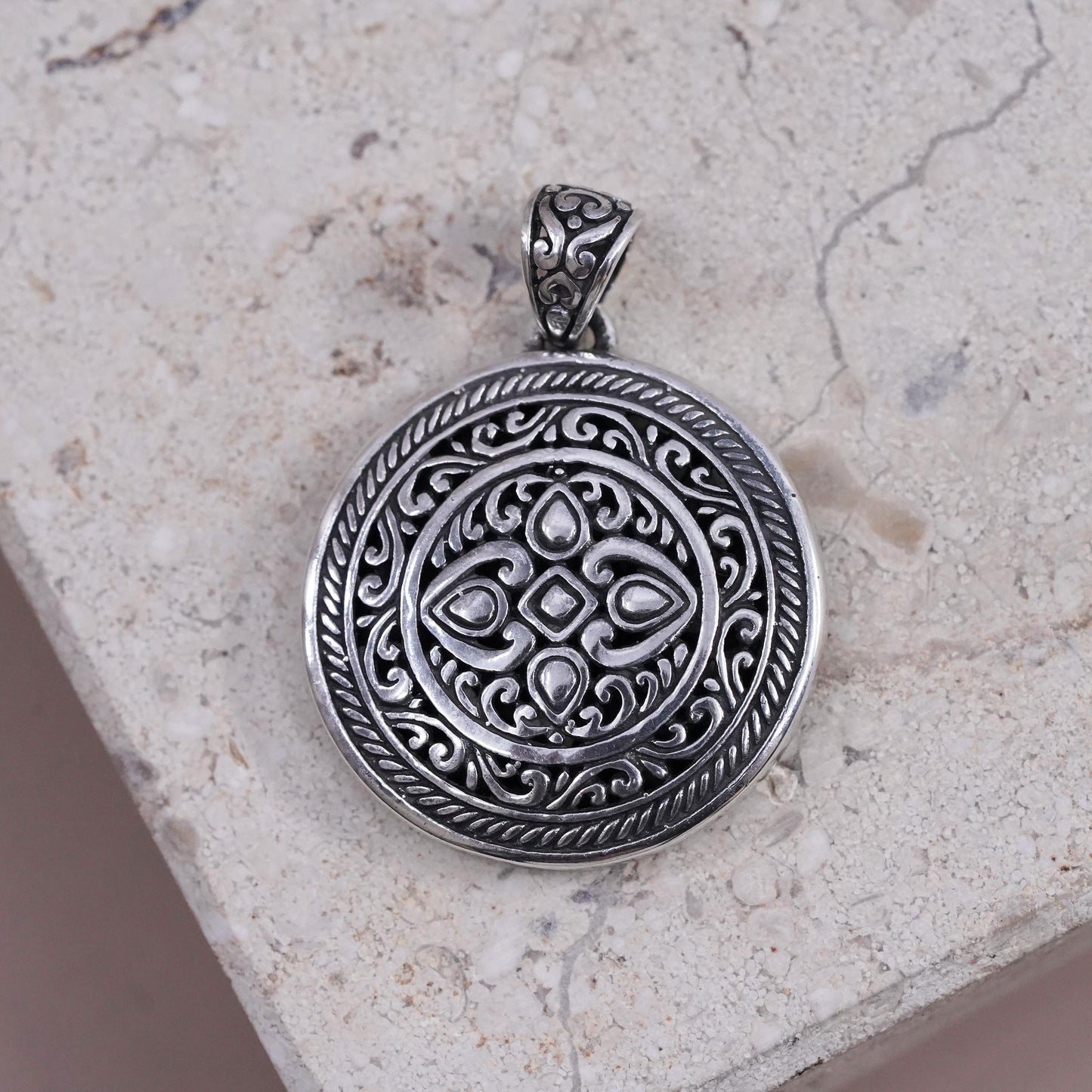 Vintage Sterling silver handmade pendant, 925 filigree circle charm