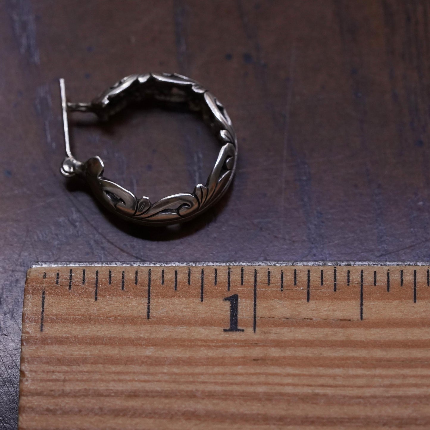 0.75”, Vintage Jezlaine sterling silver loop single earring, filigree hoop