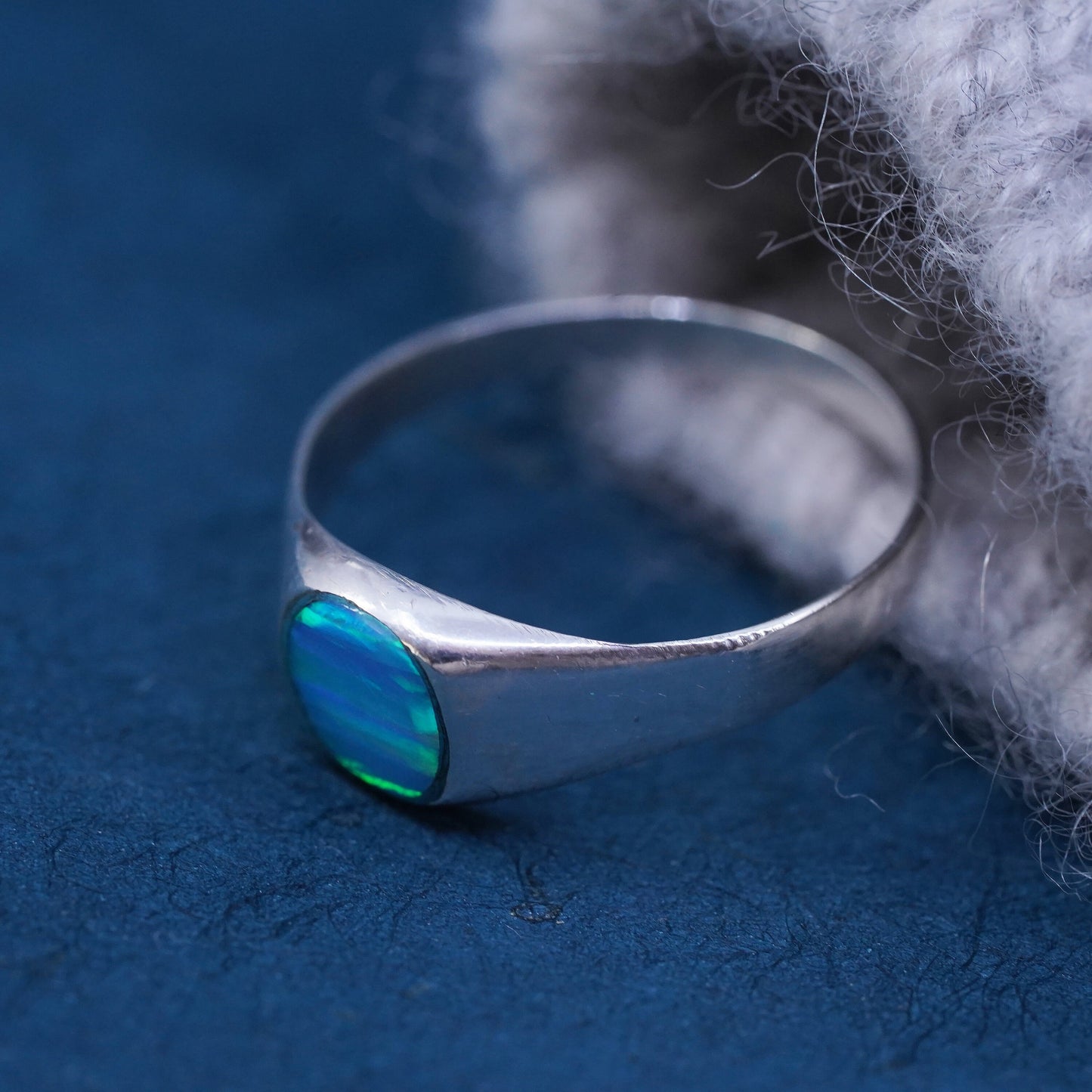 Size 4.25, VTG Sterling Silver Native American opal Ring, ring, 925 band opal