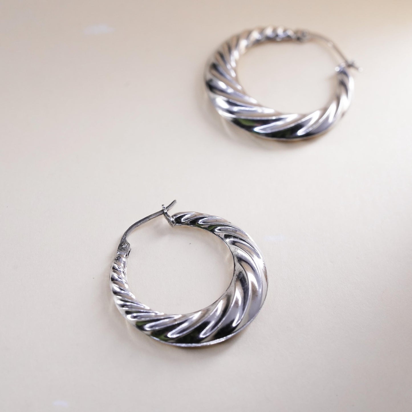 0.75”, Vintage sterling 925 silver loop earrings, primitive ribbed hoops