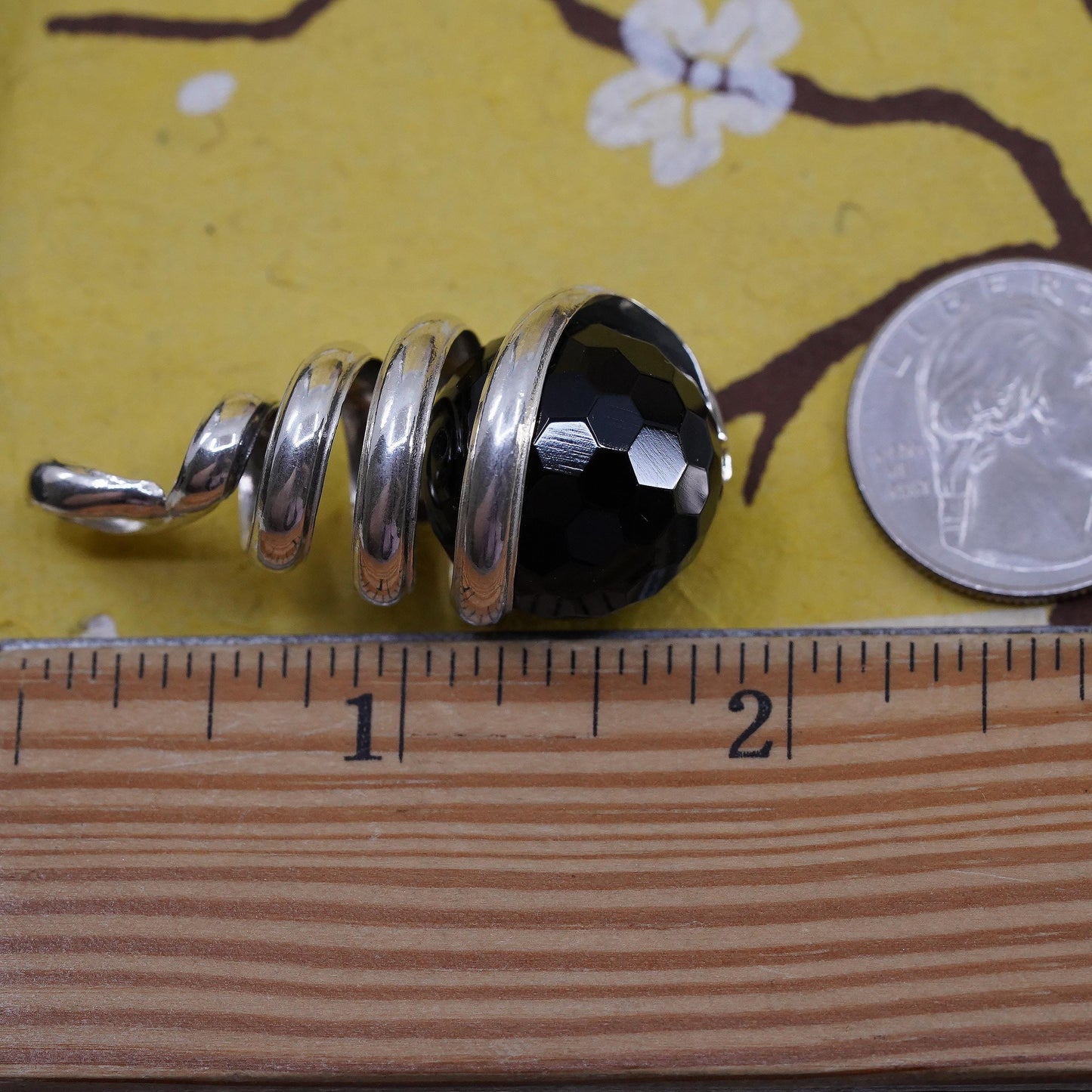 southwestern Sterling 925 silver sprial teardrop pendant with black onyx bead