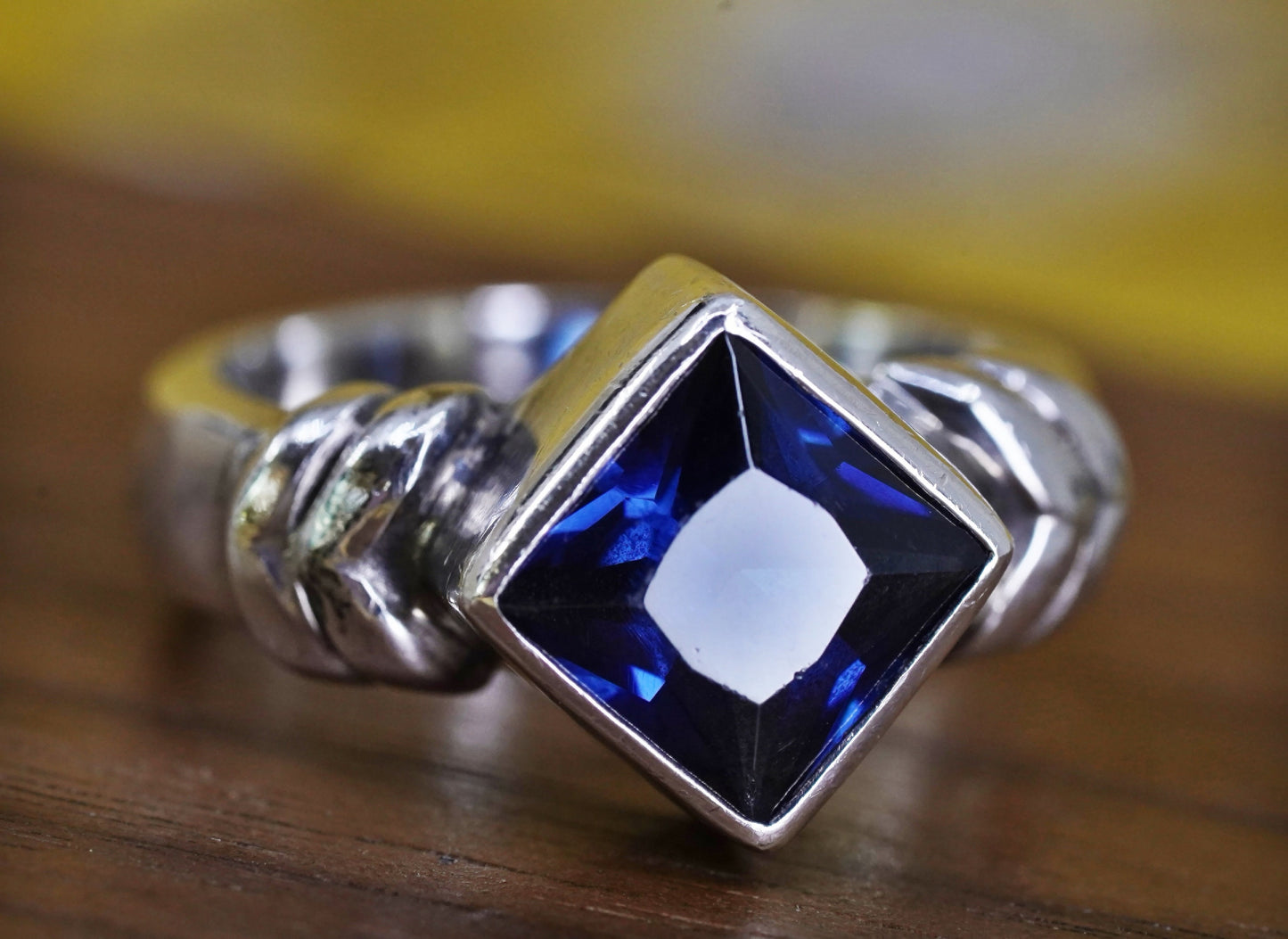 Size 6.5, vintage Mexican Sterling 925 silver shiny statement ring w/ sapphire
