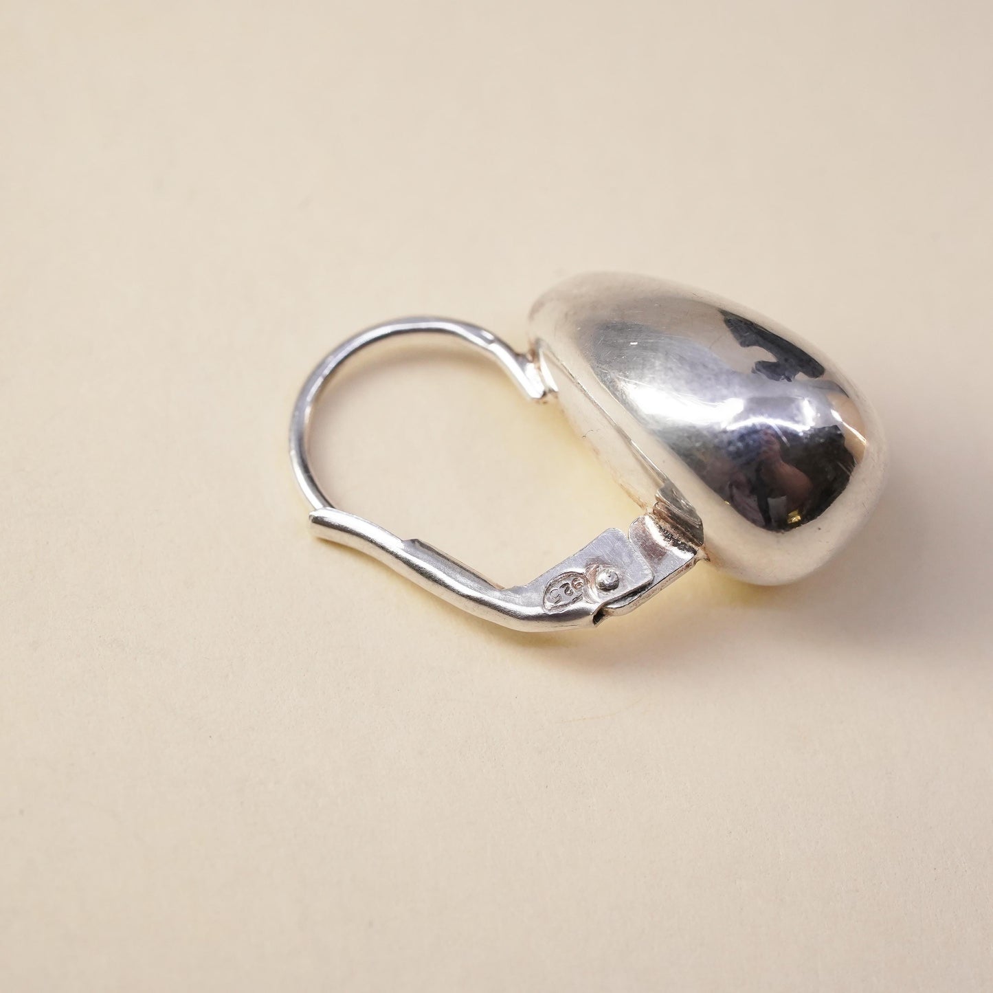 vintage modernist sterling silver 925 single teardrop earring with lever back
