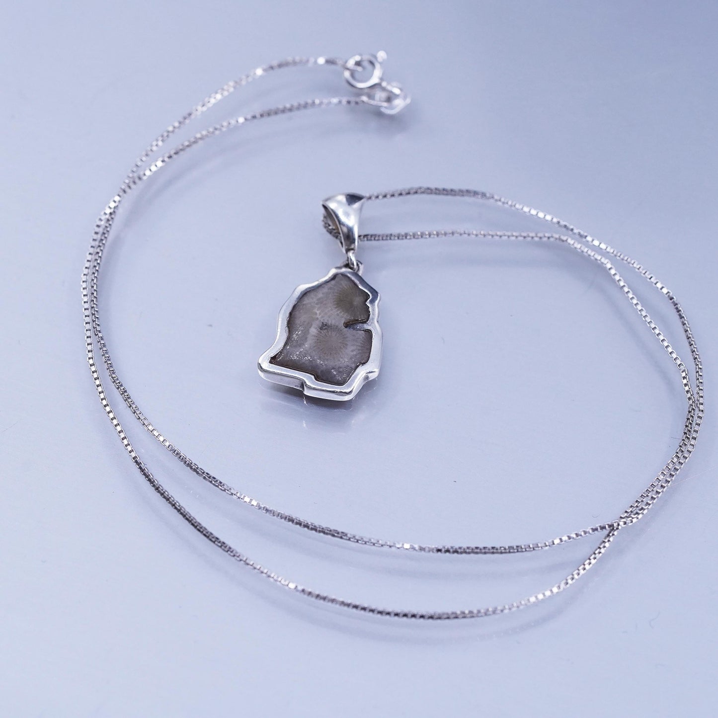 18”, Vinatge Sterling 925 silver handmade box necklace fossil coral pendant