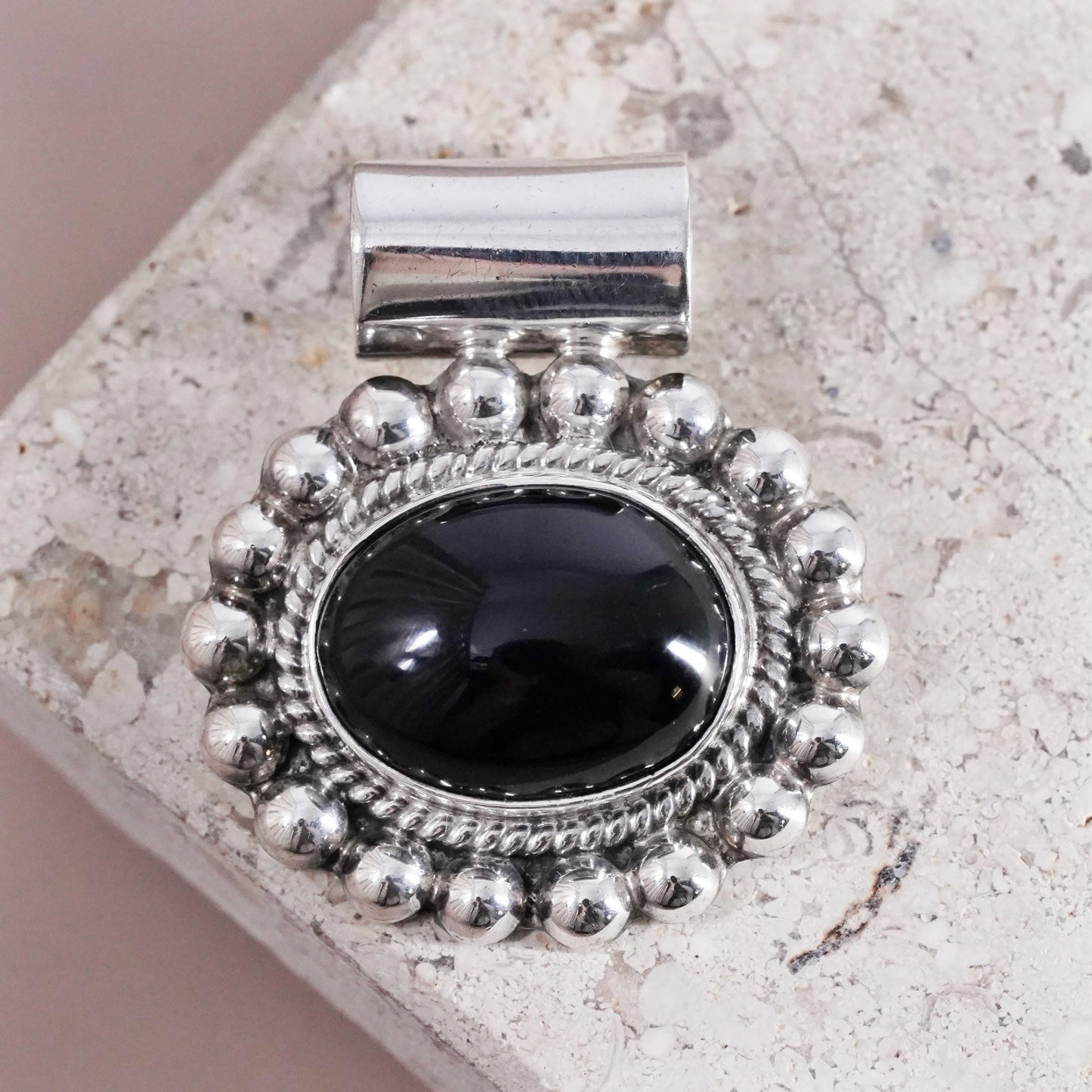 Vintage Mexican Sterling 925 silver oval pendant with black onyx beads around