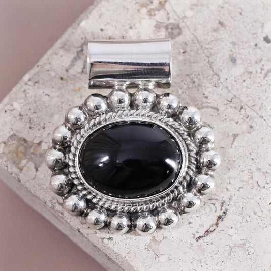 Vintage Mexican Sterling 925 silver oval pendant with black onyx beads around