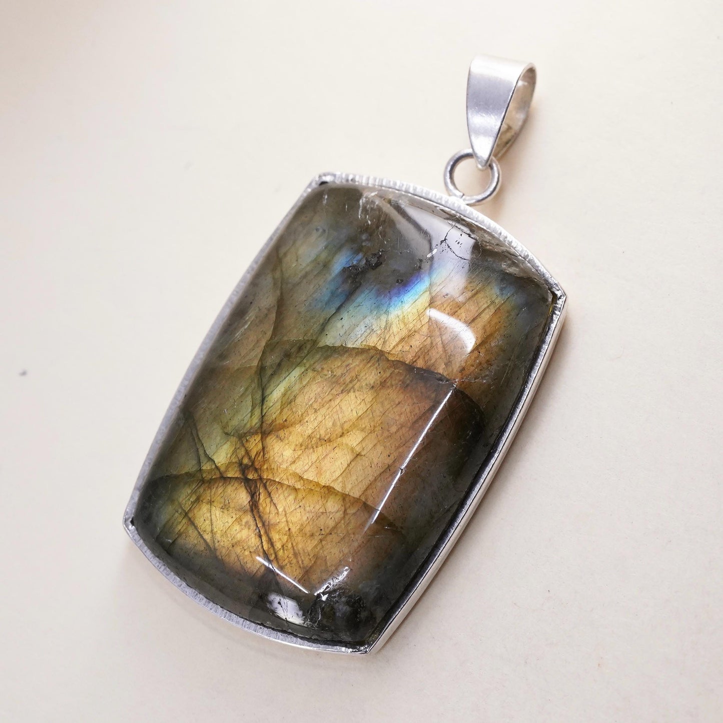 Vintage Sterling 925 silver handmade pendant with rectangular labradorite