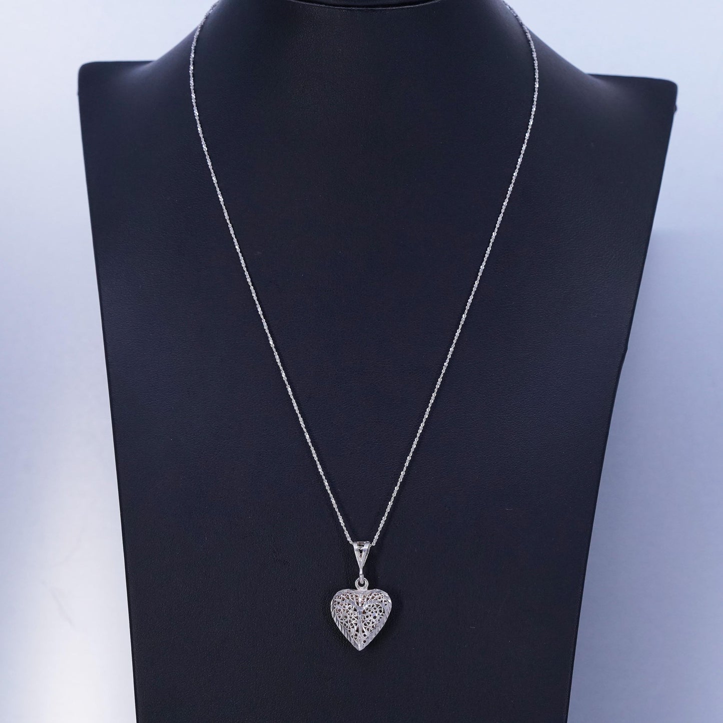 18”, Sterling 925 silver twisted S link necklace with filigree heart pendant