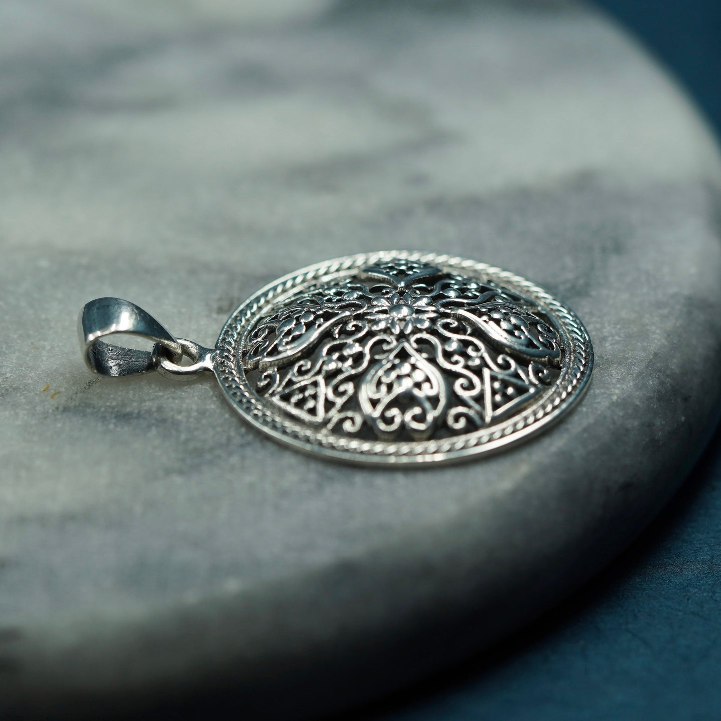 Vintage Sterling silver handmade pendant, 925 filigree circle charm