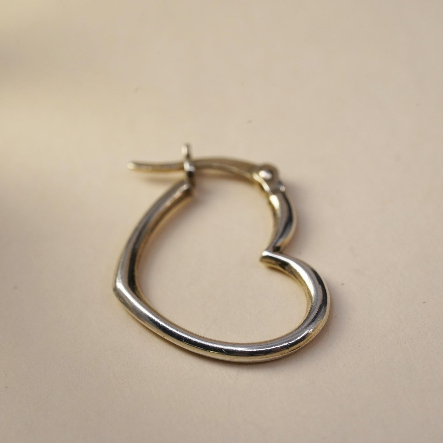 0.75”, Vintage sterling silver heart single earring, minimalist primitive hoop