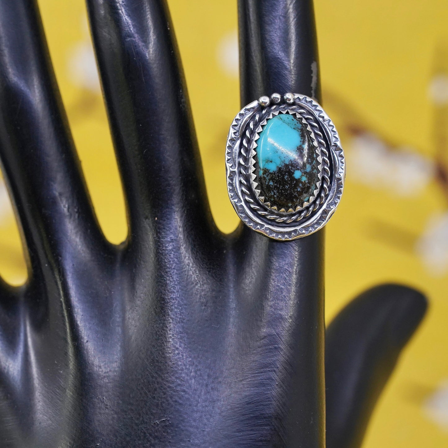 Size 6, vintage Native American Sterling 925 silver ring w/ teardrop turquoise