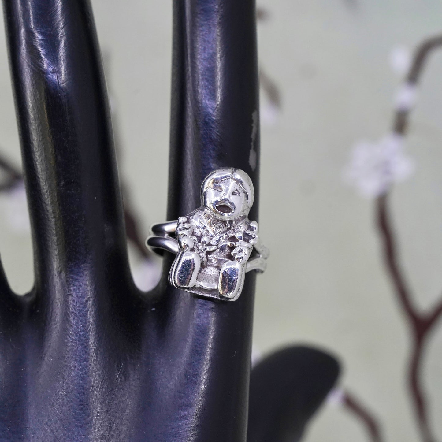 Size 6, Carol Felley Storyteller Southwest Native American Sterling Silver Ring