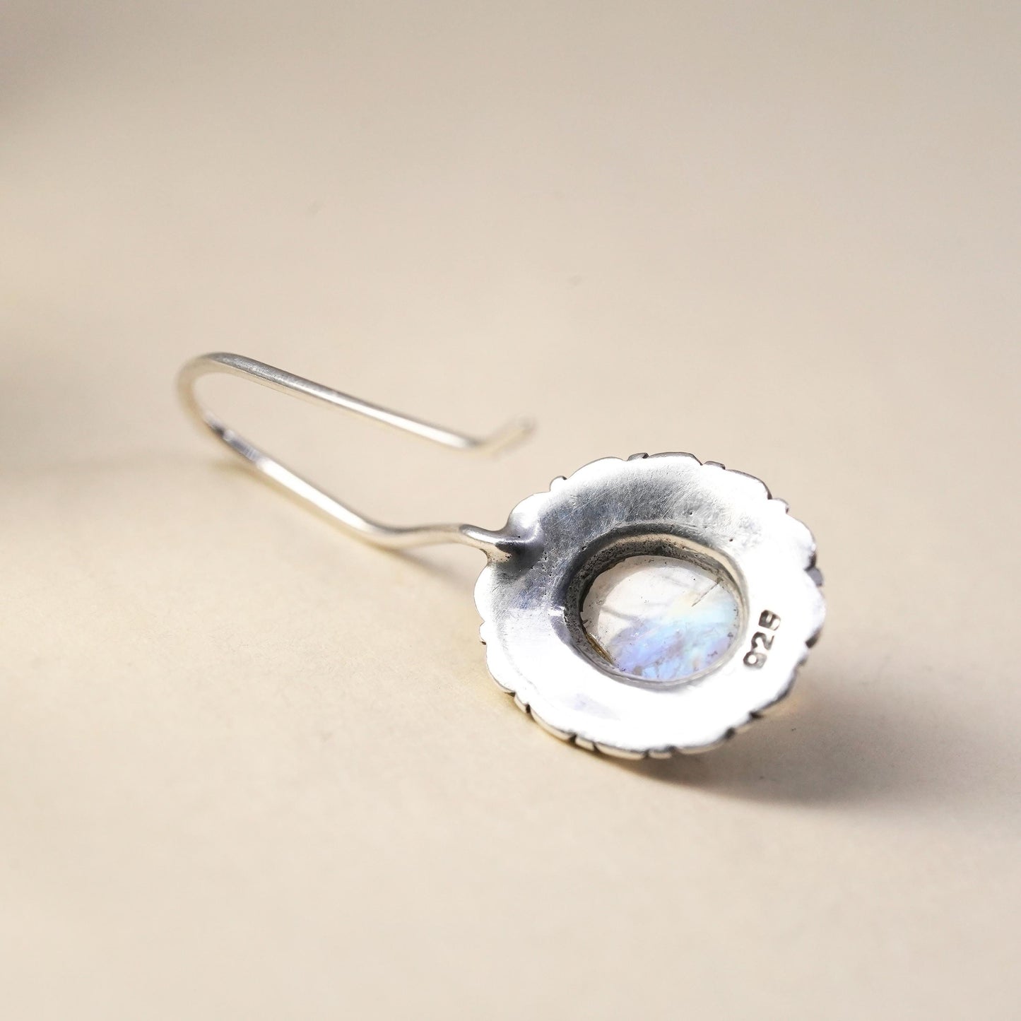 Vintage Sterling 925 silver handmade single earring with oval moonstone