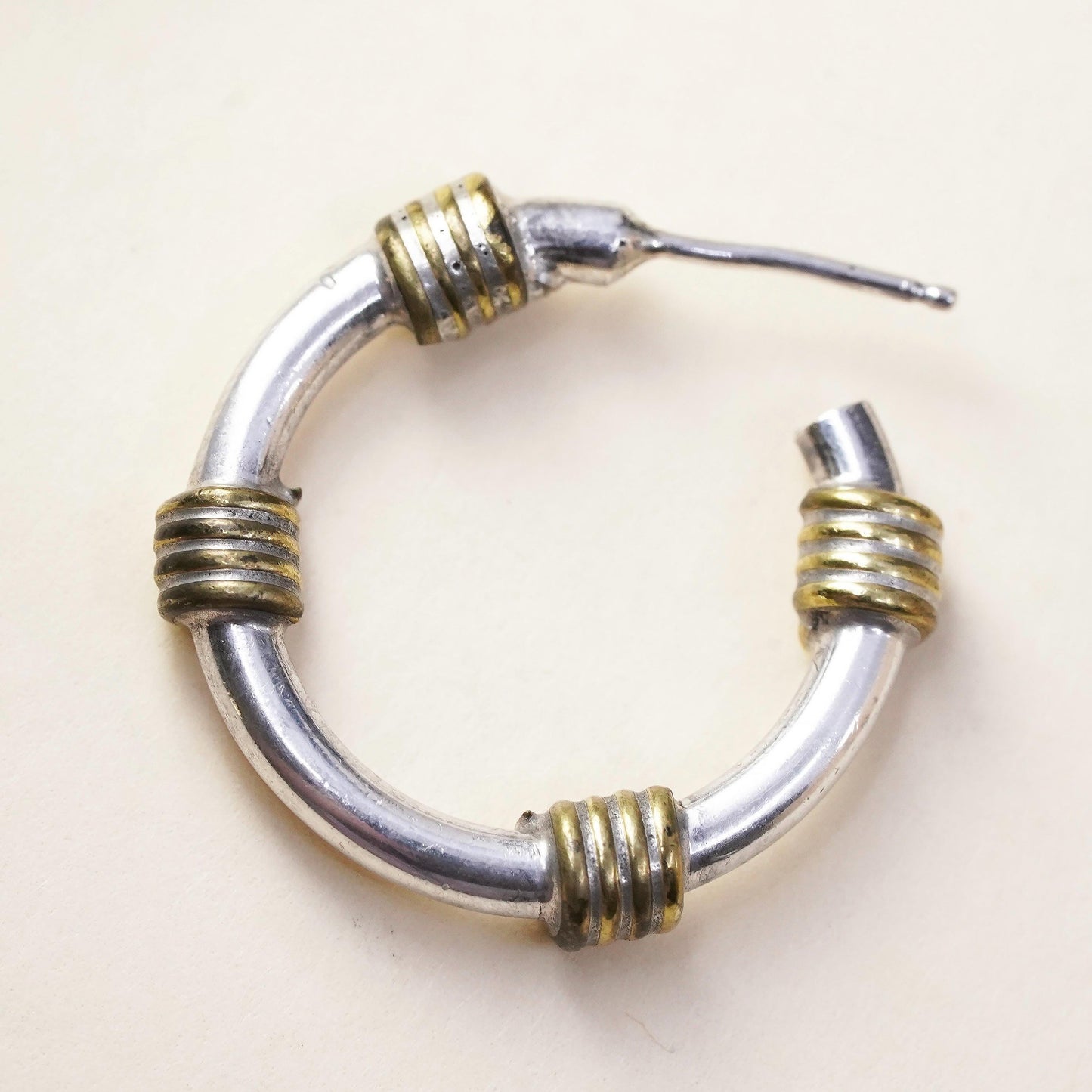 Vintage two tone Mexican single earring. Sterling 925 silver huggie stud
