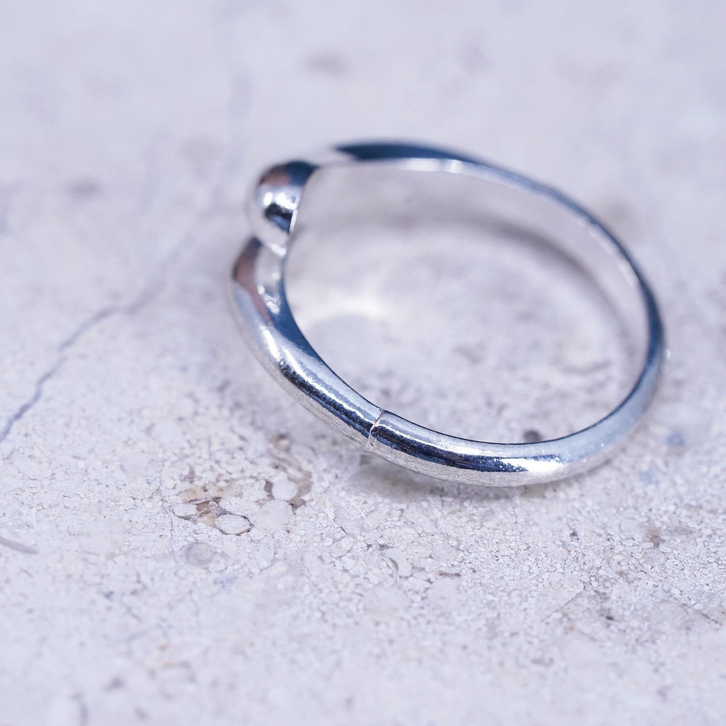 Size 8.5, VTG Sterling silver handmade wrapped ring, modern 925 statement ring