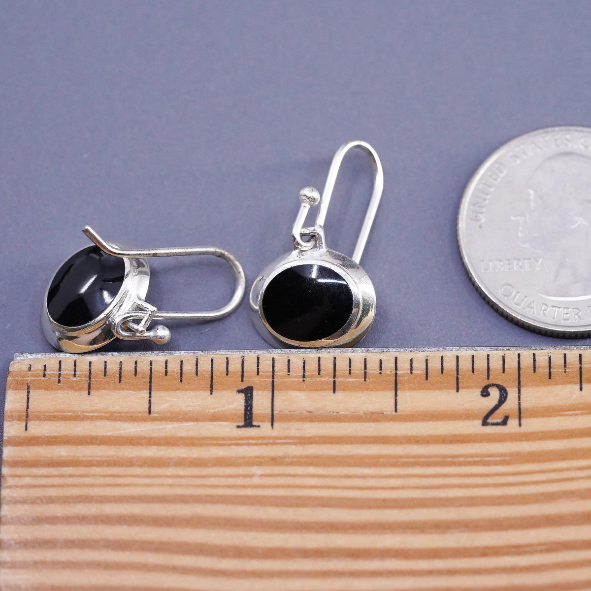 Vintage southwestern sterling 925 silver handmade oval earrings with blue onyx