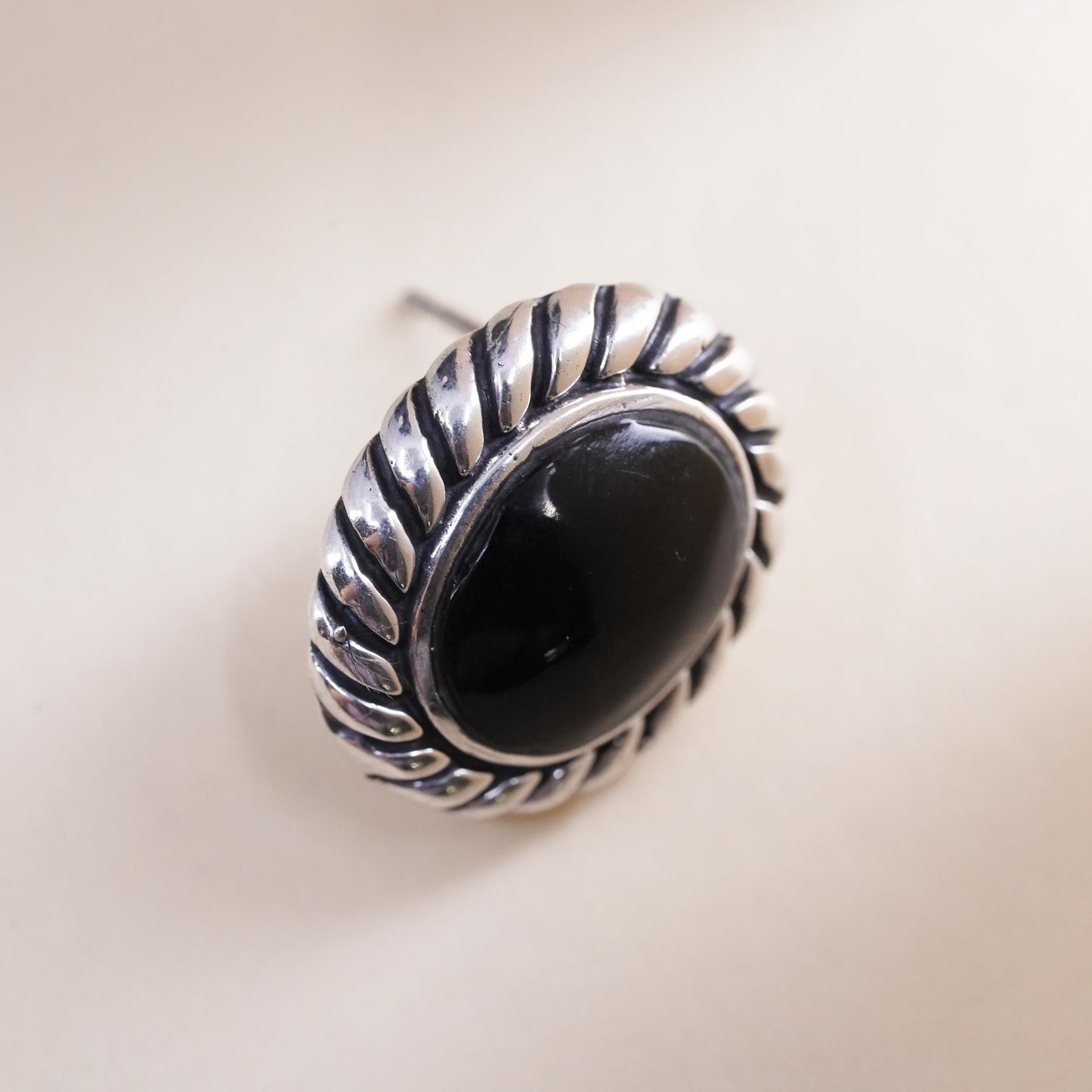 southwestern Mexican Sterling 925 silver handmade stud onyx, single earring