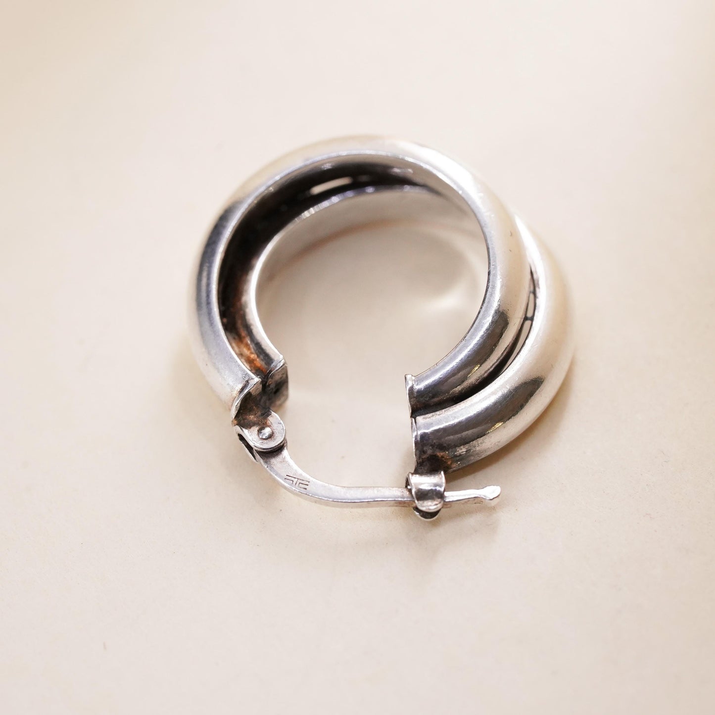 0.75", Vintage sterling silver single earring, fashion minimalist entwined hoop