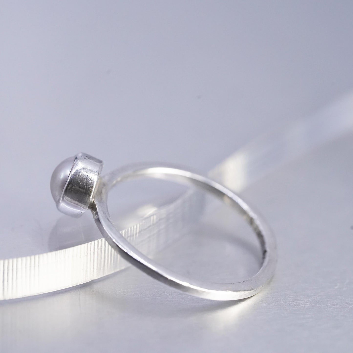 Size 8, vintage Sterling 925 silver handmade stackable ring with pearl