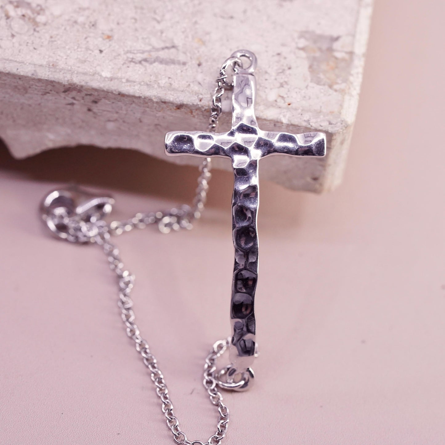 7", vintage Sterling silver bracelet, 925 circle chain hammered cross charm