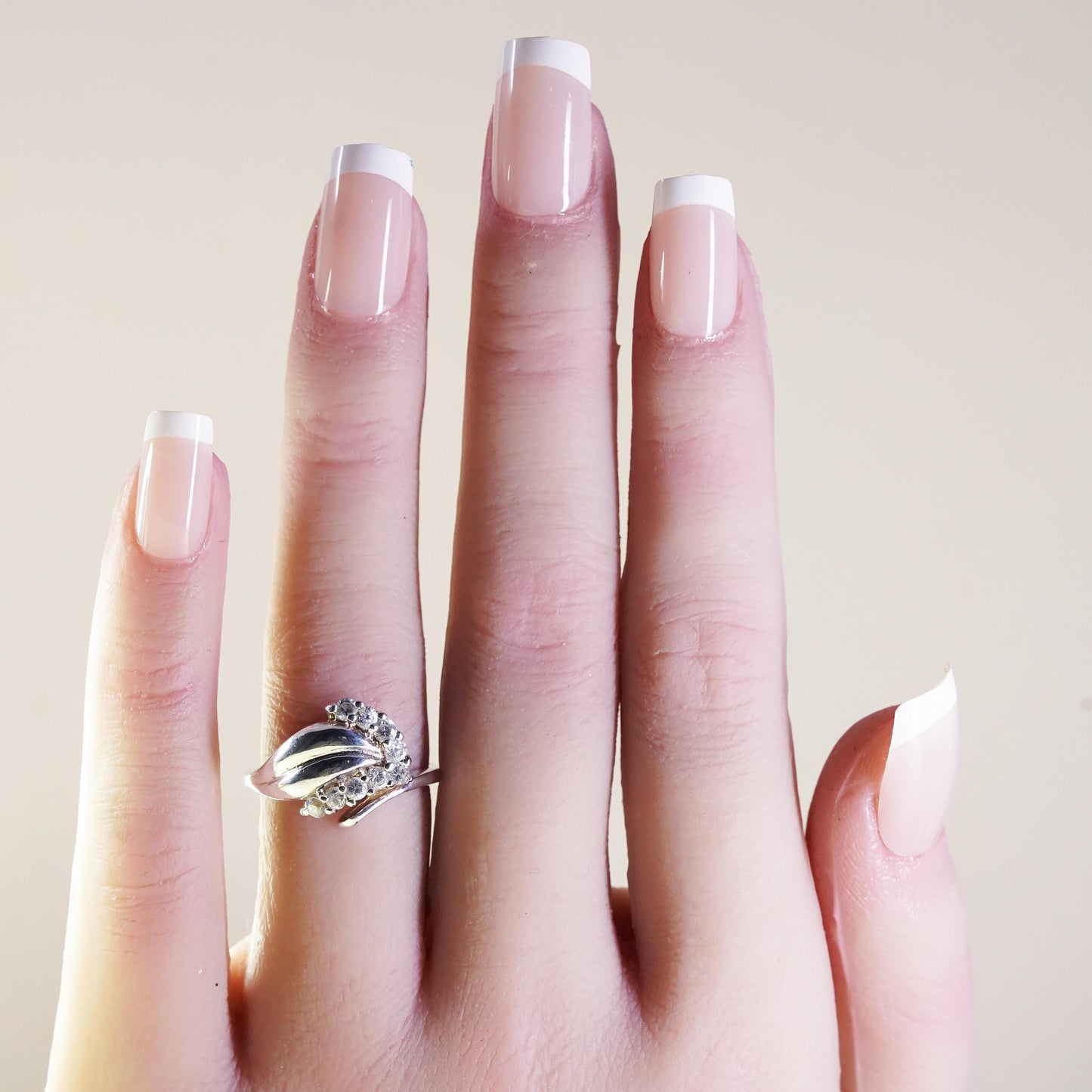 Size 6, vintage sterling 925 silver wavy band ring with CZ details