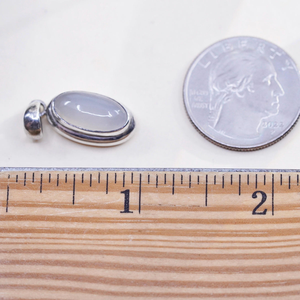 Vintage Sterling 925 silver handmade pendant with oval Chalcedony