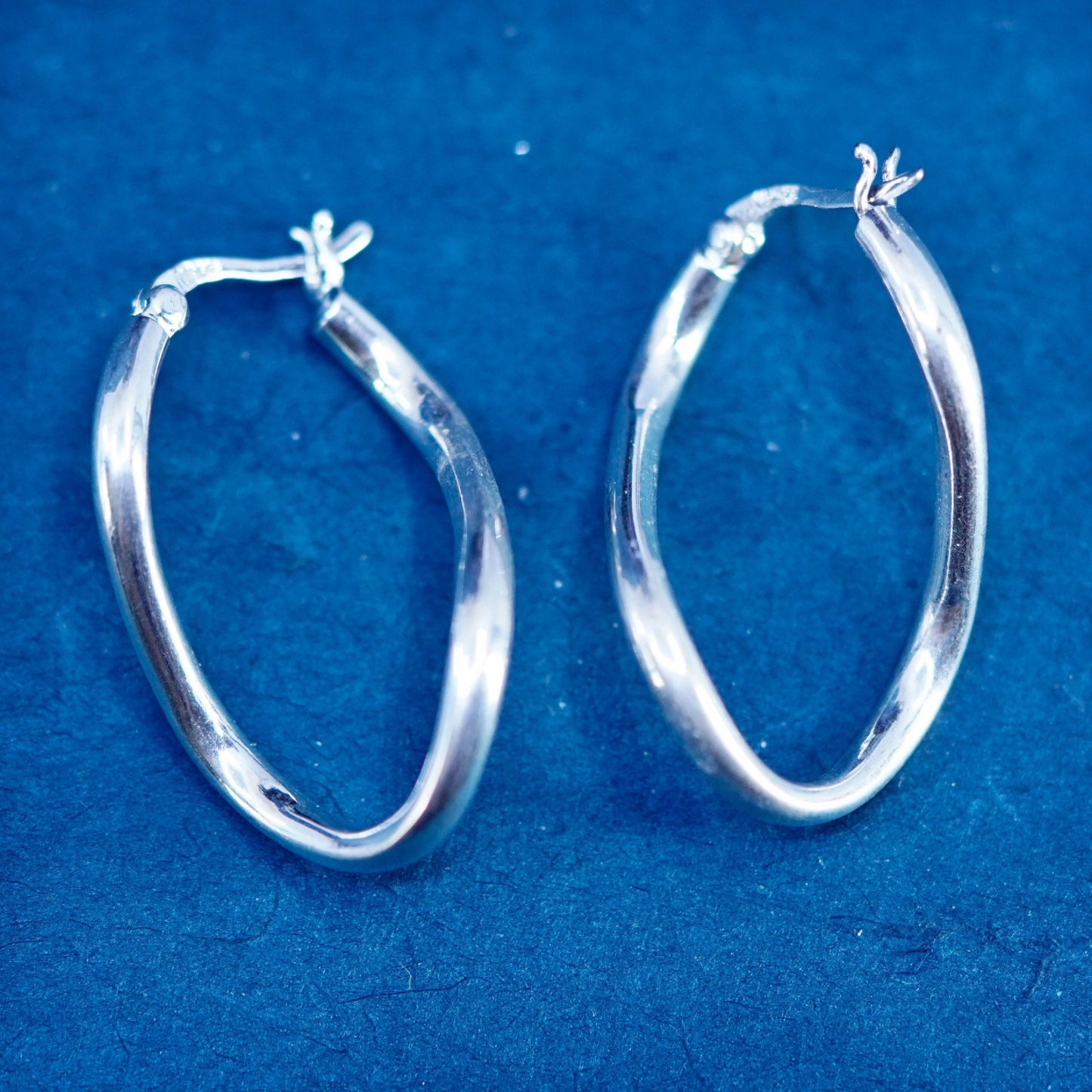 1.25”, vintage Sterling silver handmade oval hoop earrings, Modern 925 huggie