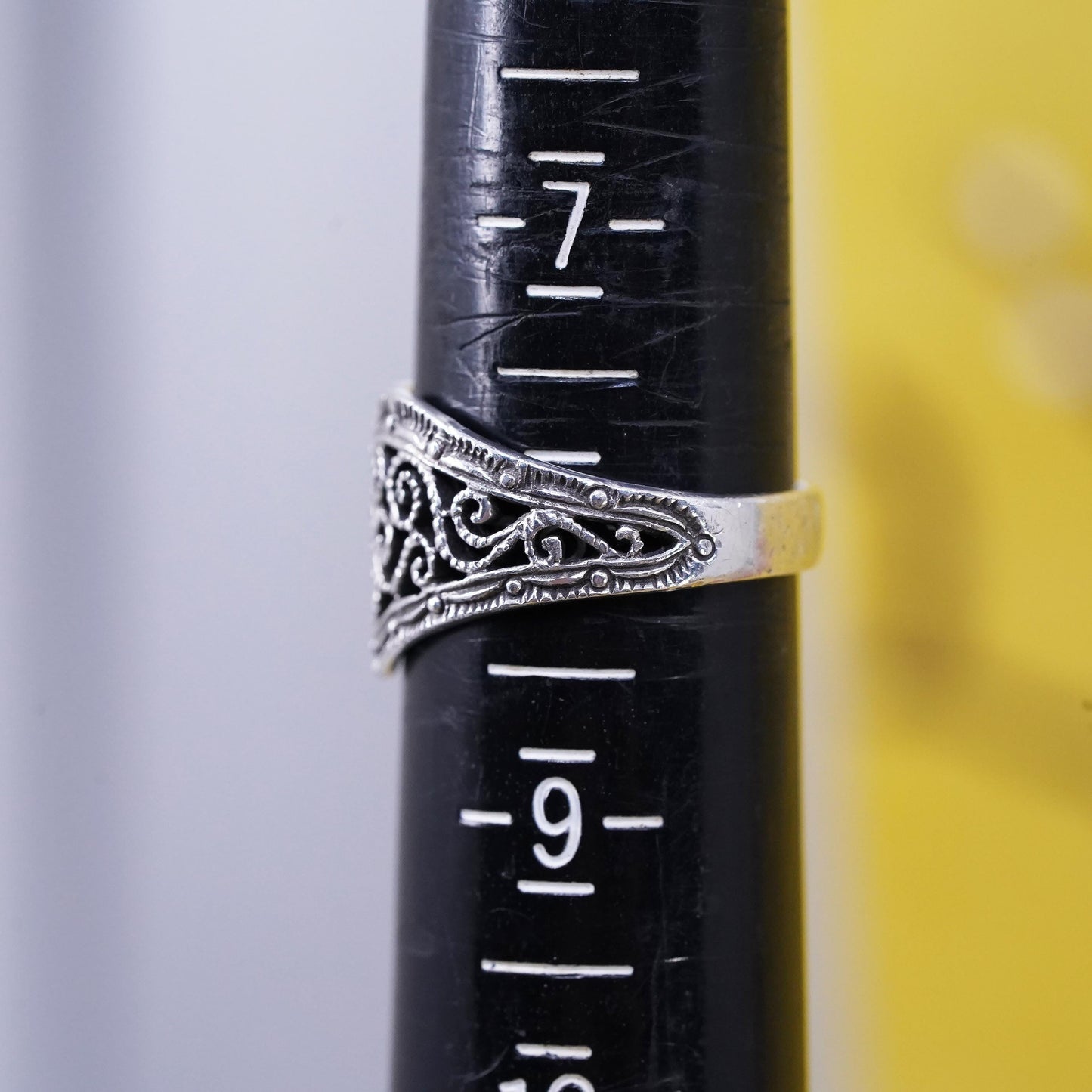 Size 8, vintage Sterling silver ring, southwestern, 925 filigree heart band
