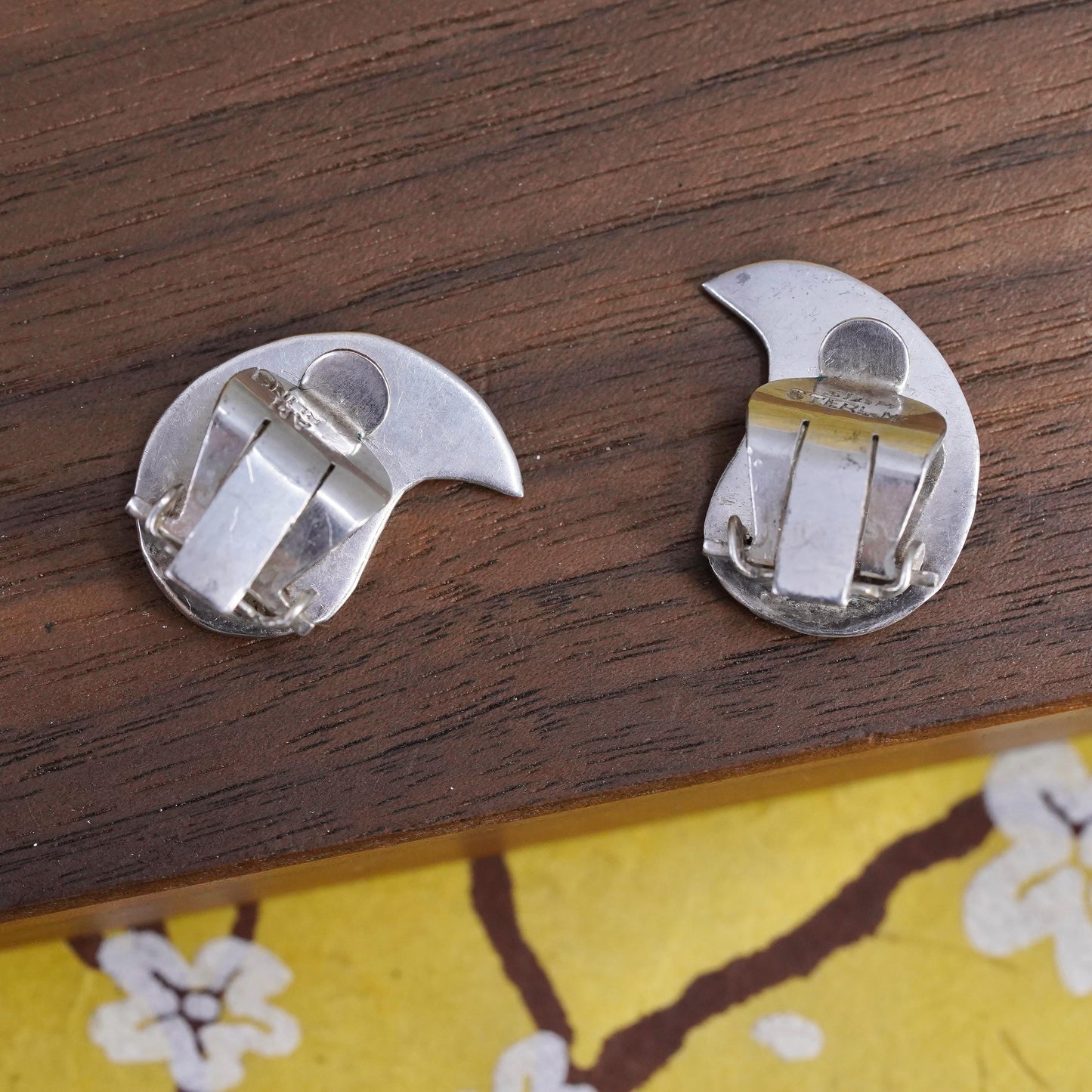 Siam sterling silver clip on earrings, 925 India teardrop earrings, niello