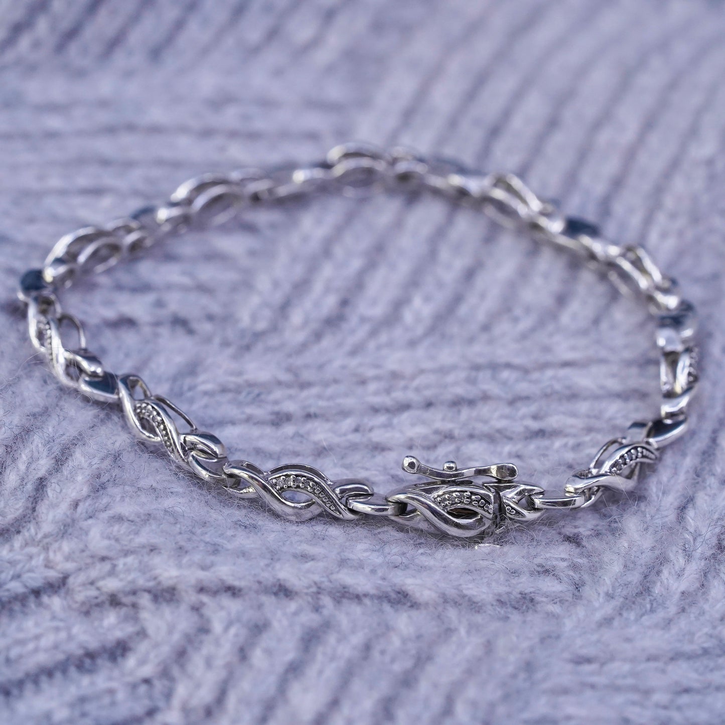 7.25”, vintage sterling 925 silver tennis bracelet with genuine diamond detail