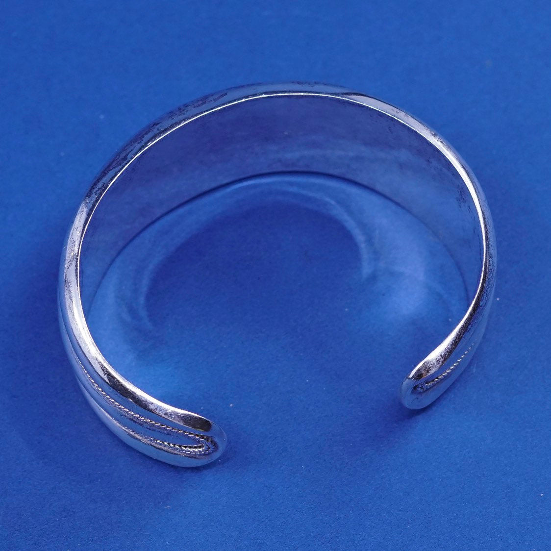 7", vtg Sterling silver handmade bracelet, 925 wide ribbed cuff