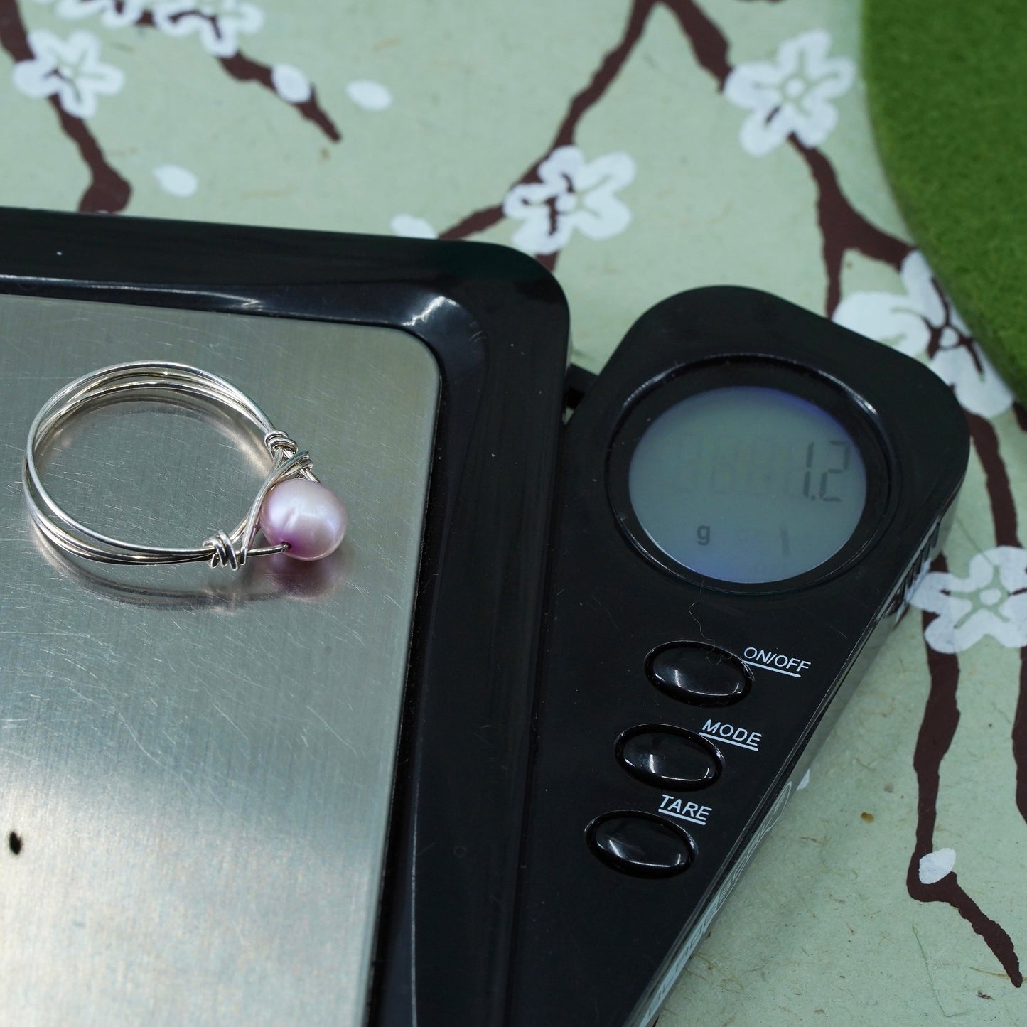 Size 8, vintage sterling 925 silver handmade wired ring with pink pearl