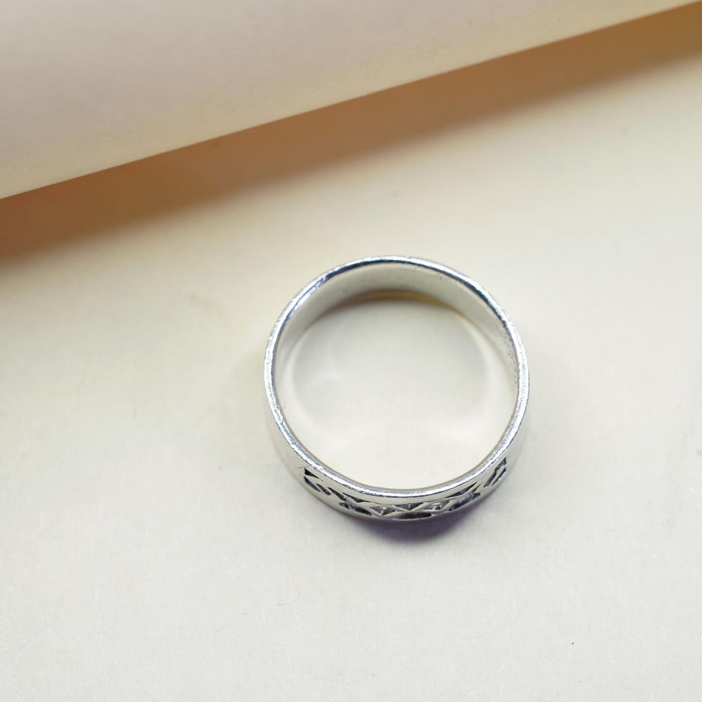 Size 6, vintage Sterling 925 silver handmade cutout ring band