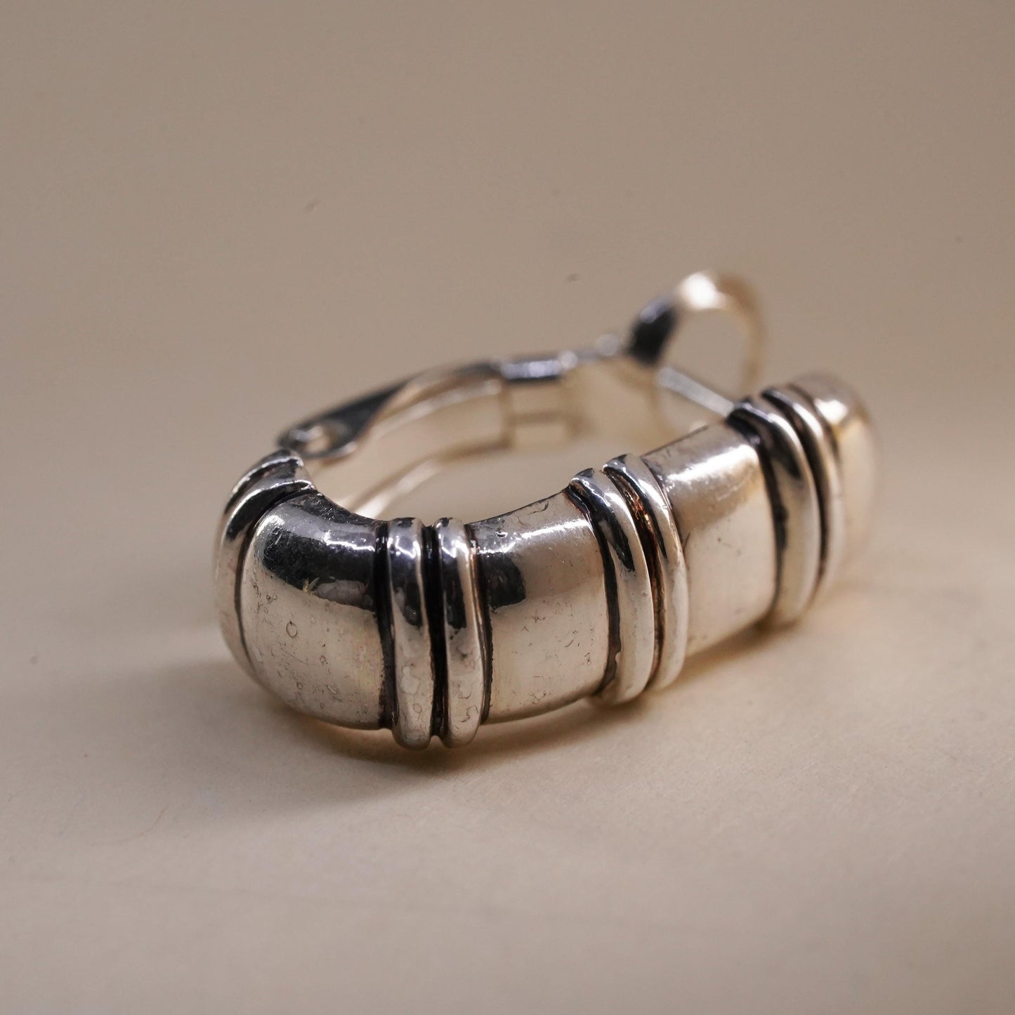 Vintage handmade single earring. Sterling 925 silver ribbed stud