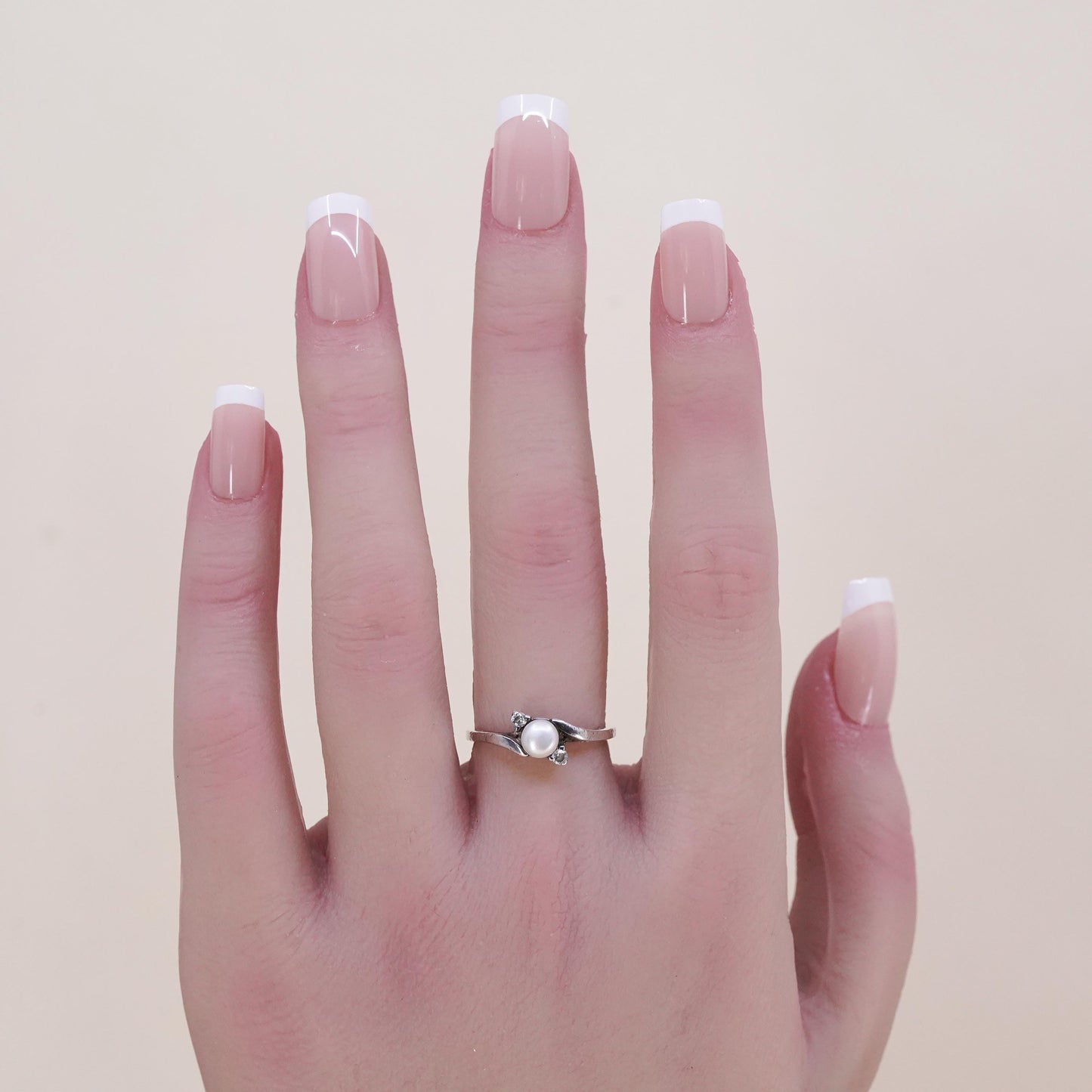 Size 6.25, vintage Sterling silver 925 handmade ring with pearl and cz