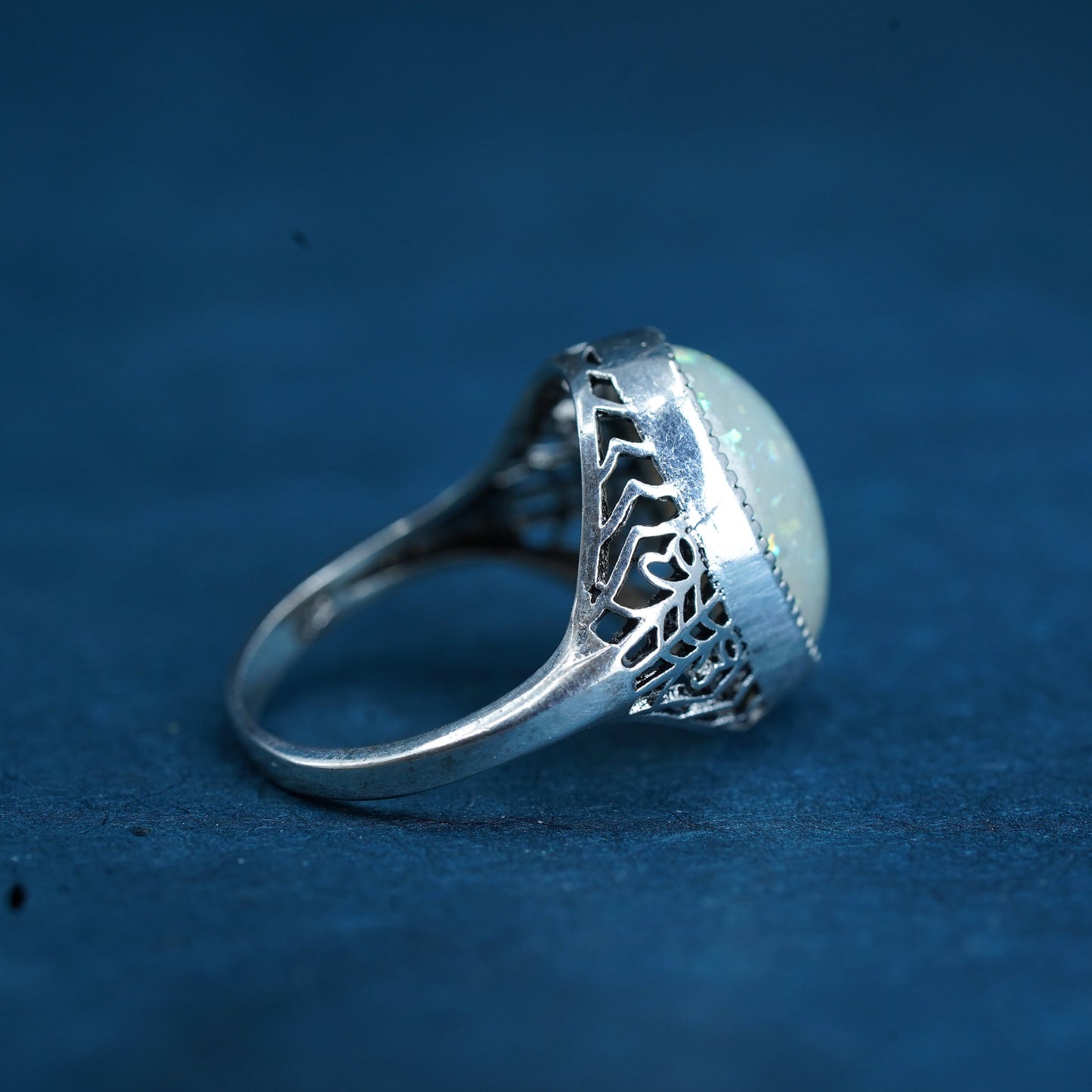 Size 6, Vintage Sterling 925 silver filigree handmade ring with opal