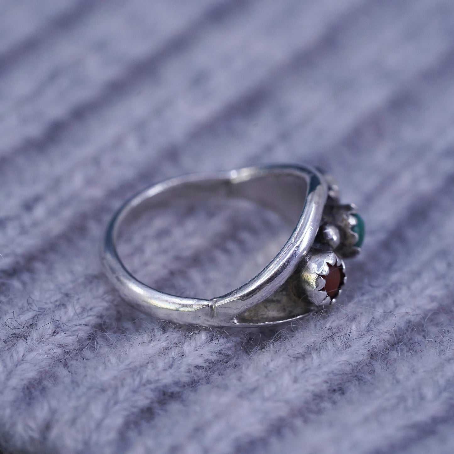 Size 4, Navajo Sterling 925 silver ring, Native American southwestern turquoise