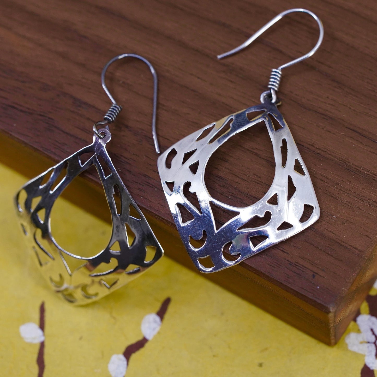Vintage Sterling silver handmade earrings, 925 filigree diamond shaped drops
