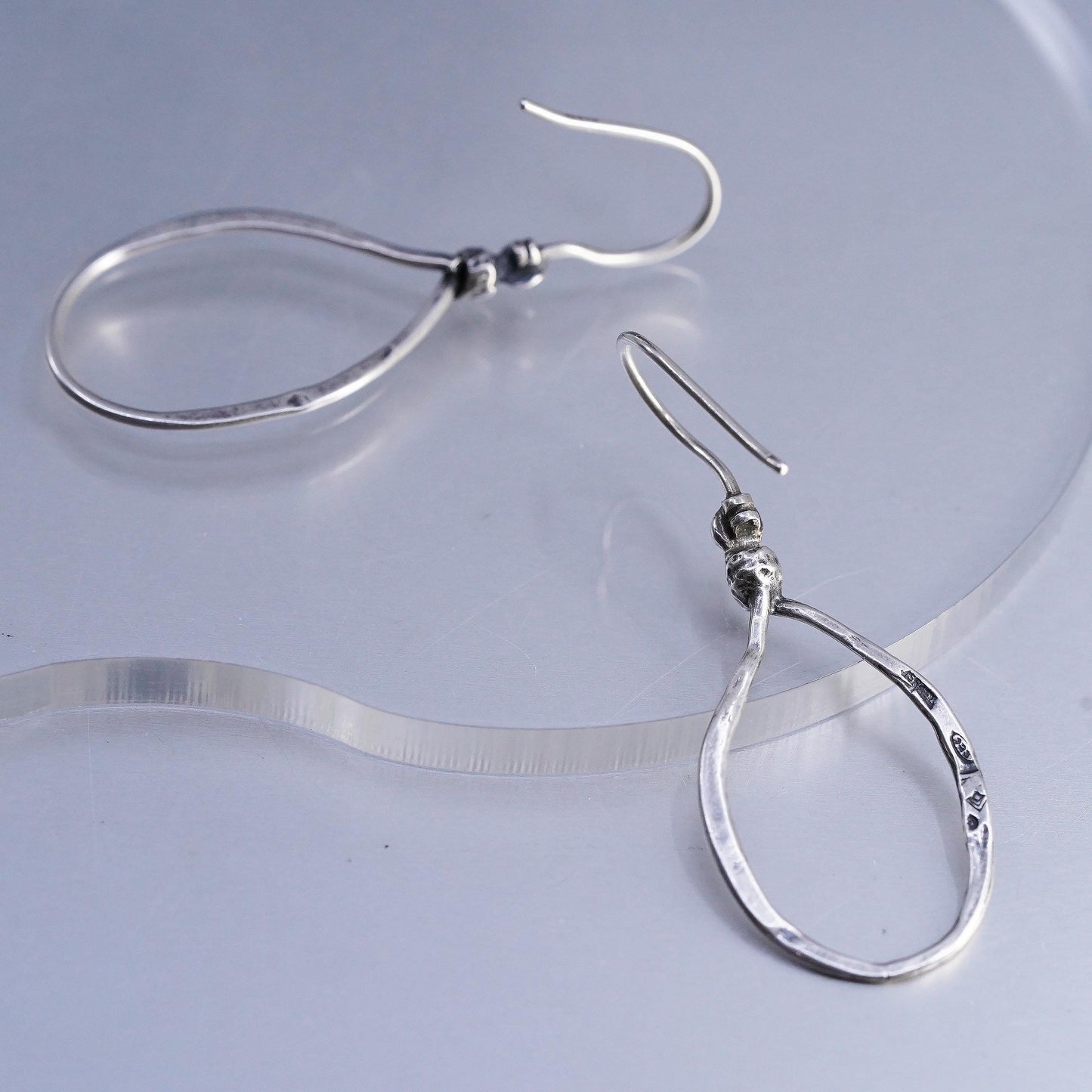 Vintage Silpada Israeli Lasso 925 Sterling Silver teardrop loop Earrings W1551